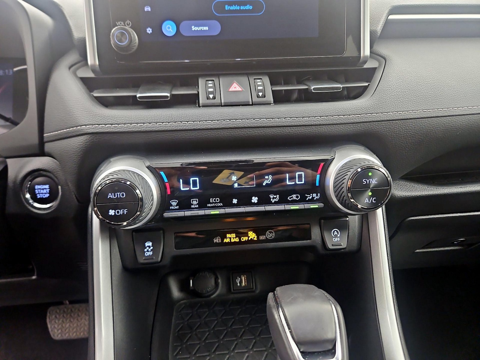 2024 Toyota RAV4 XLE Premium - Photo 15