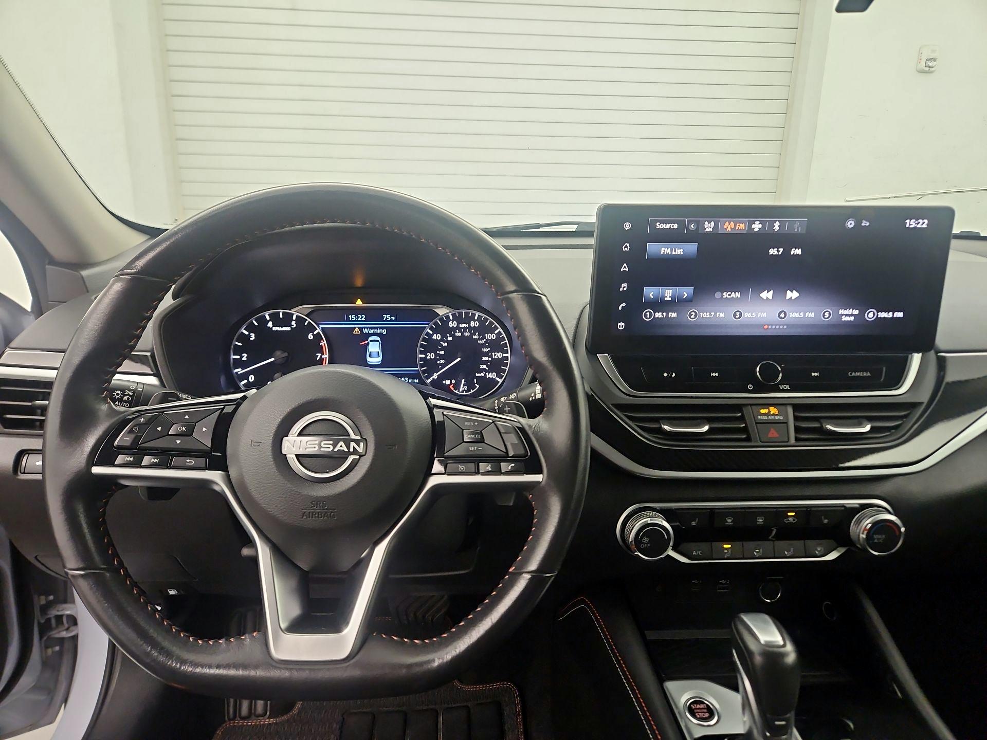 Thumbnail: 2023 Nissan Altima - 9