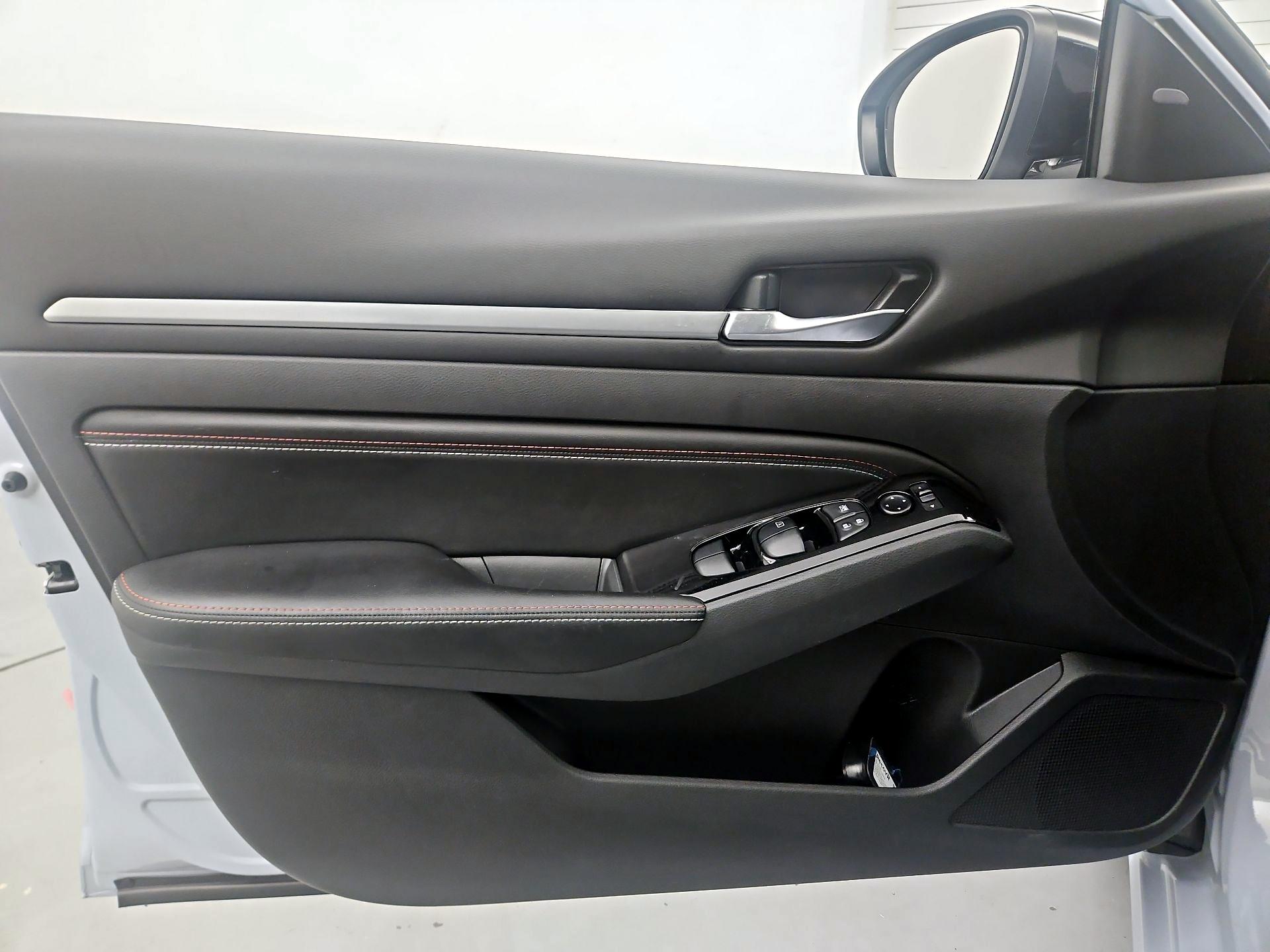 Thumbnail: 2023 Nissan Altima - 12