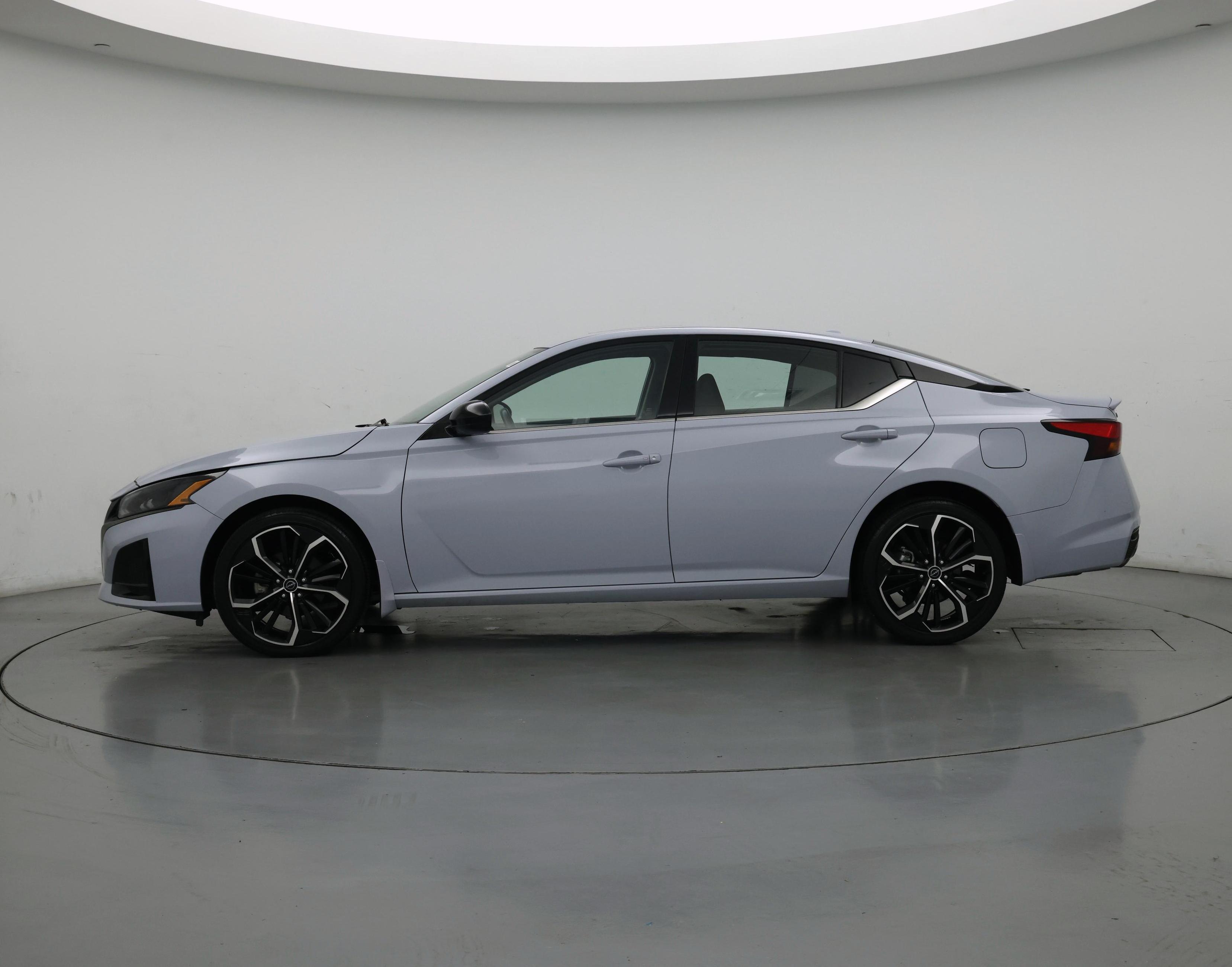 Thumbnail: 2023 Nissan Altima - 3