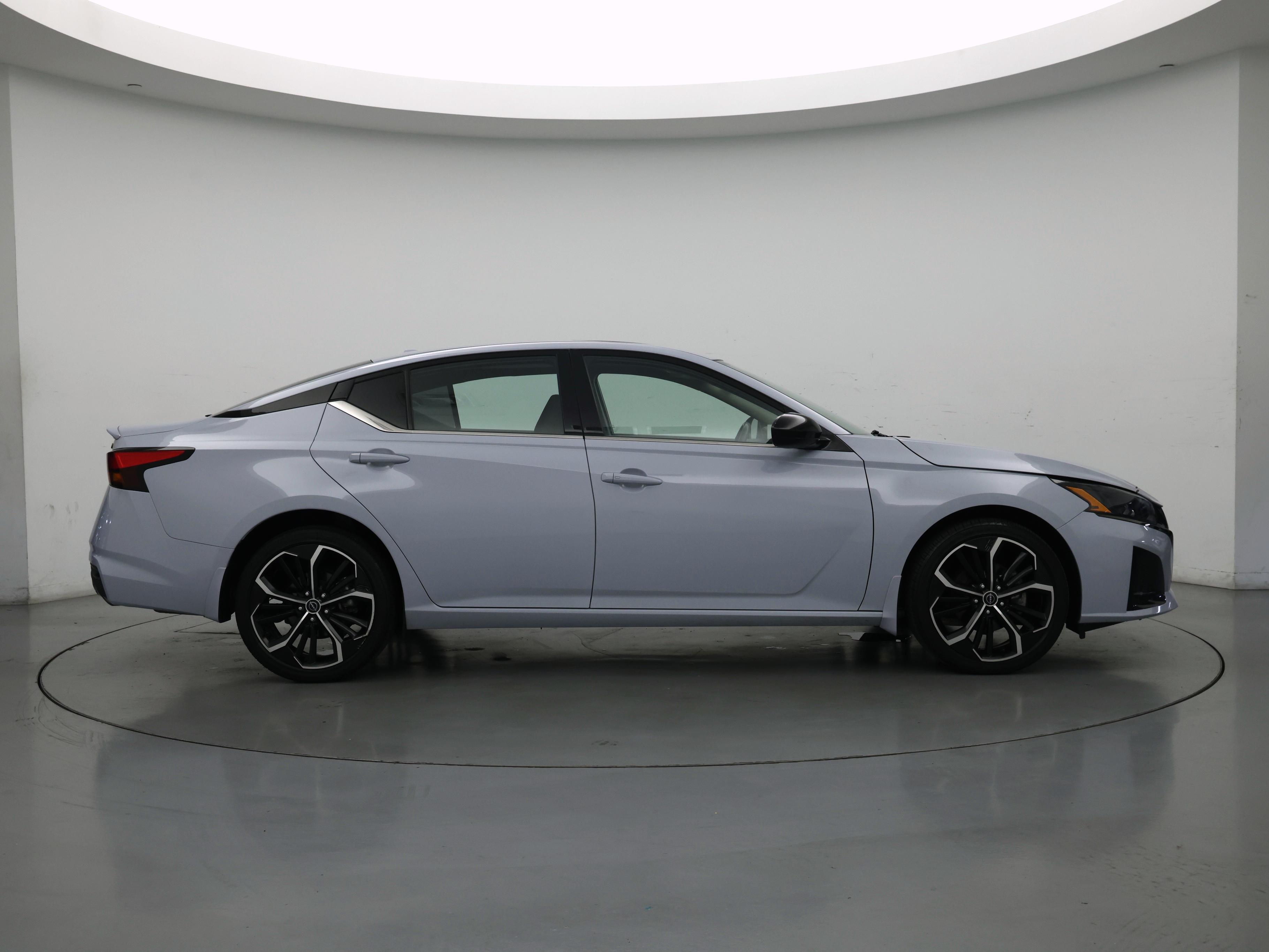 Thumbnail: 2023 Nissan Altima - 7