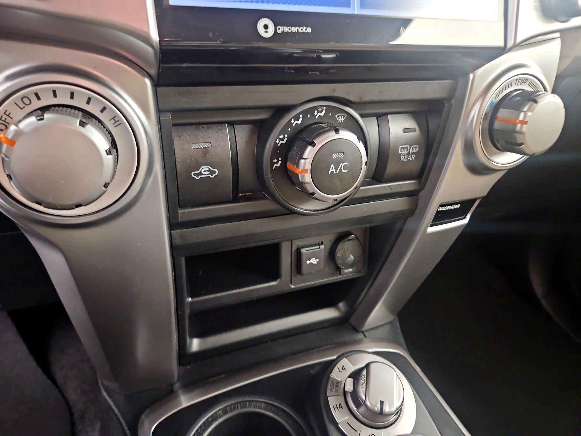 Thumbnail: 2023 Toyota 4Runner - 16