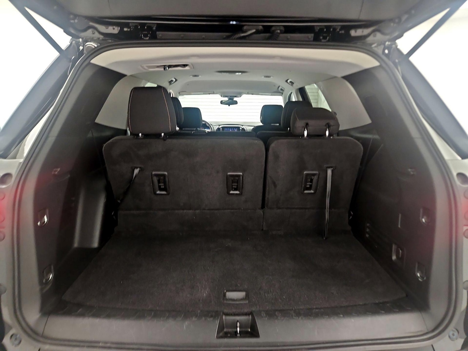 2021 Chevrolet Traverse LS - Photo 21