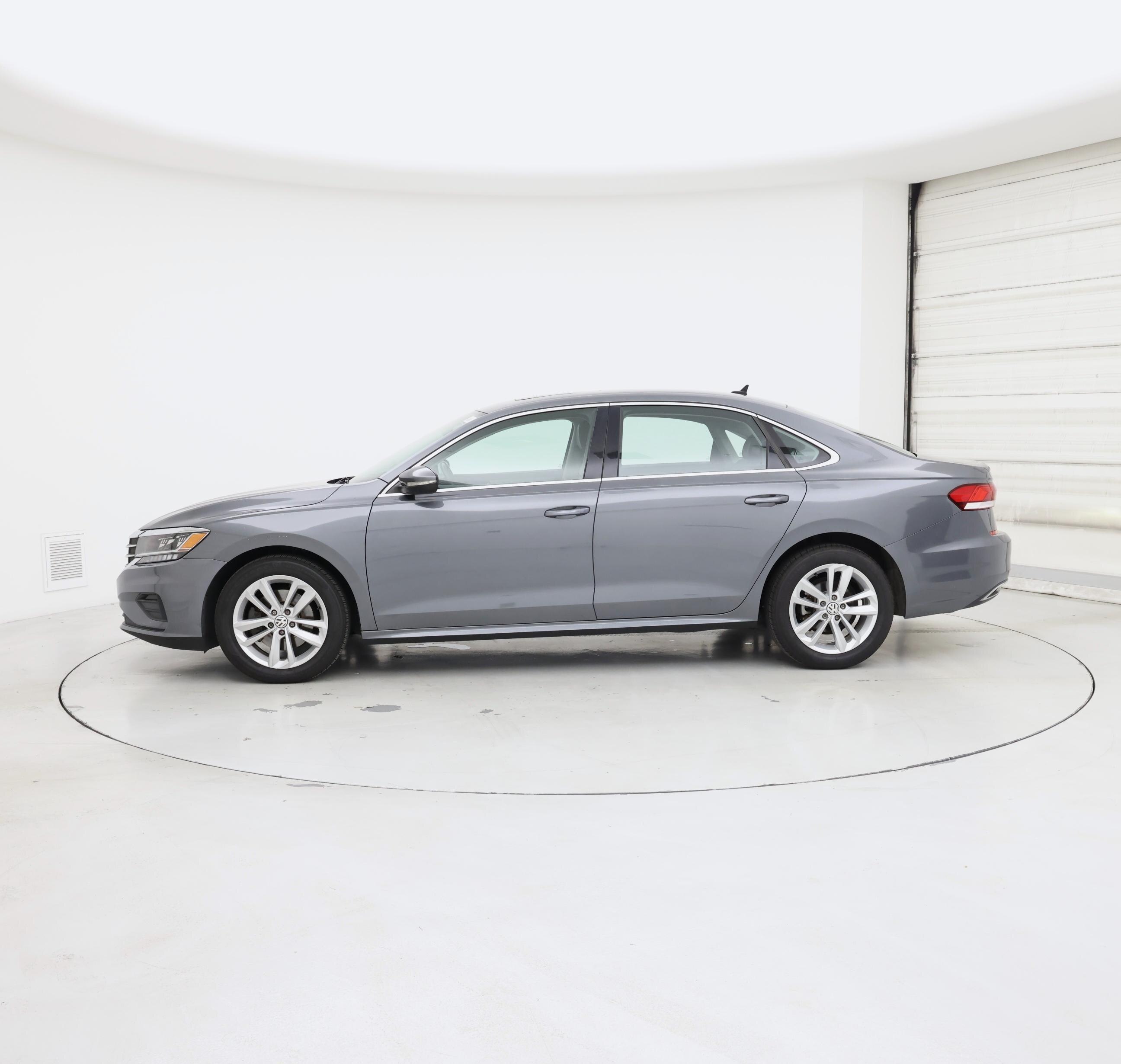 Thumbnail: 2020 Volkswagen Passat - 3