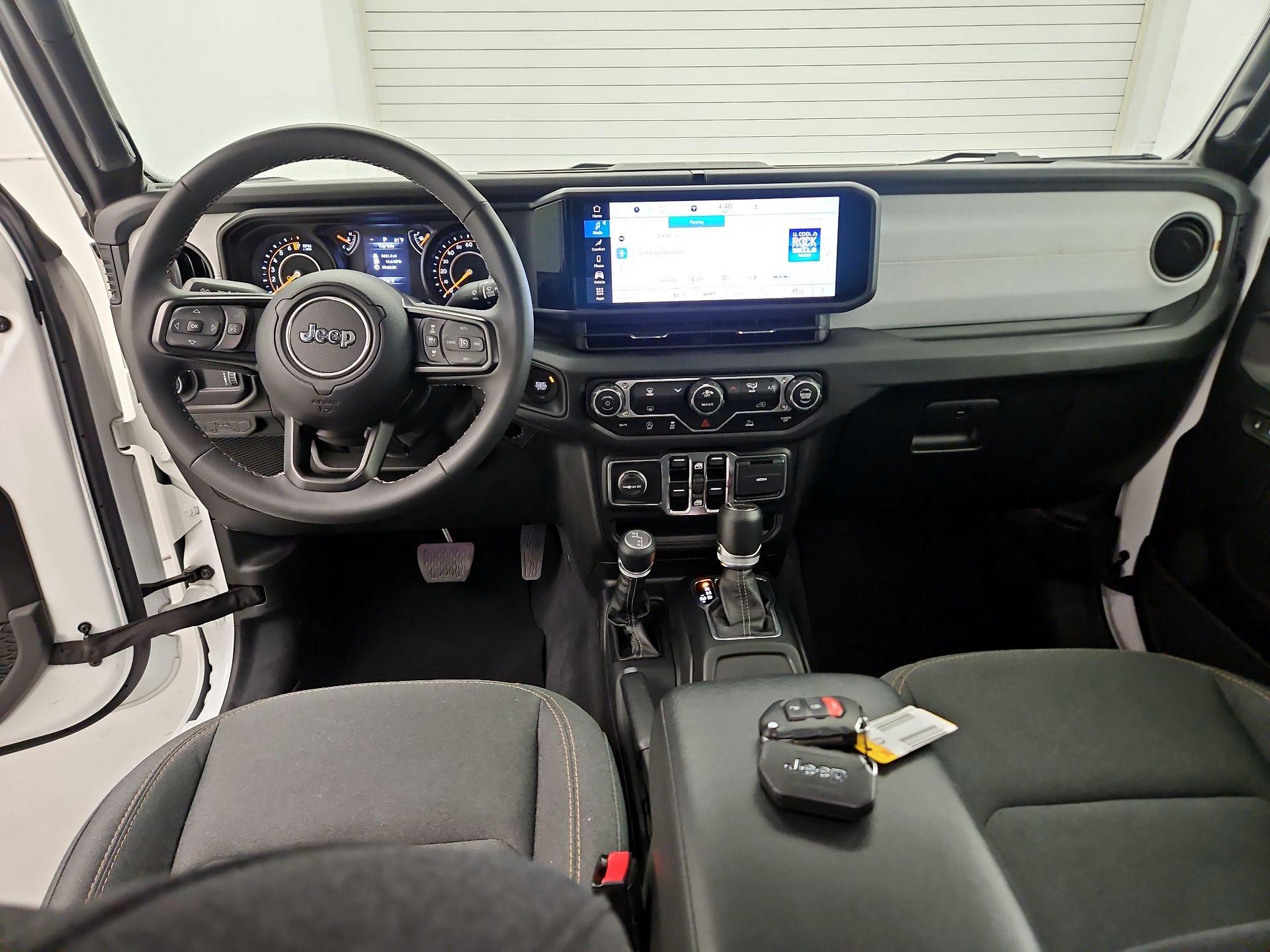 Thumbnail: 2025 Jeep Gladiator - 9