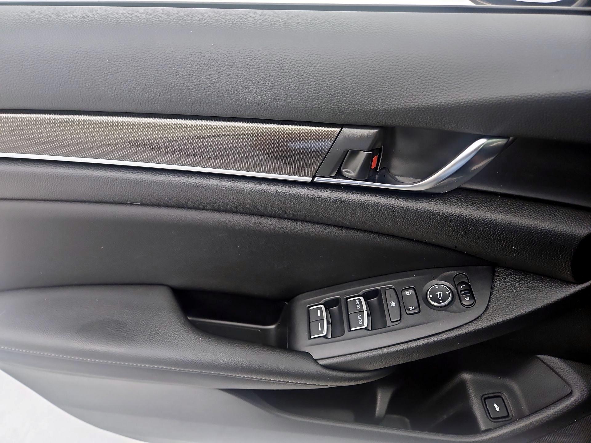 Thumbnail: 2020 Honda Accord - 12