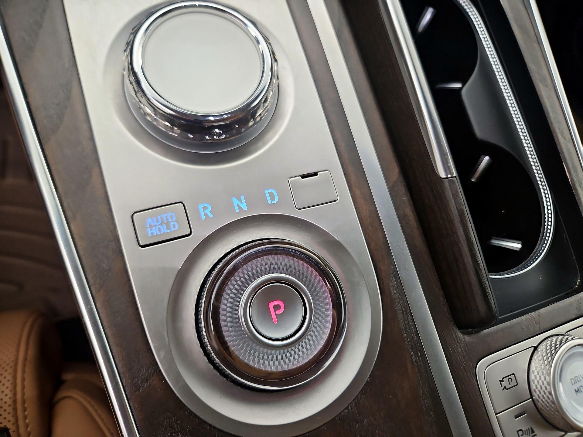 Thumbnail: 2023 Genesis GV80 - 15