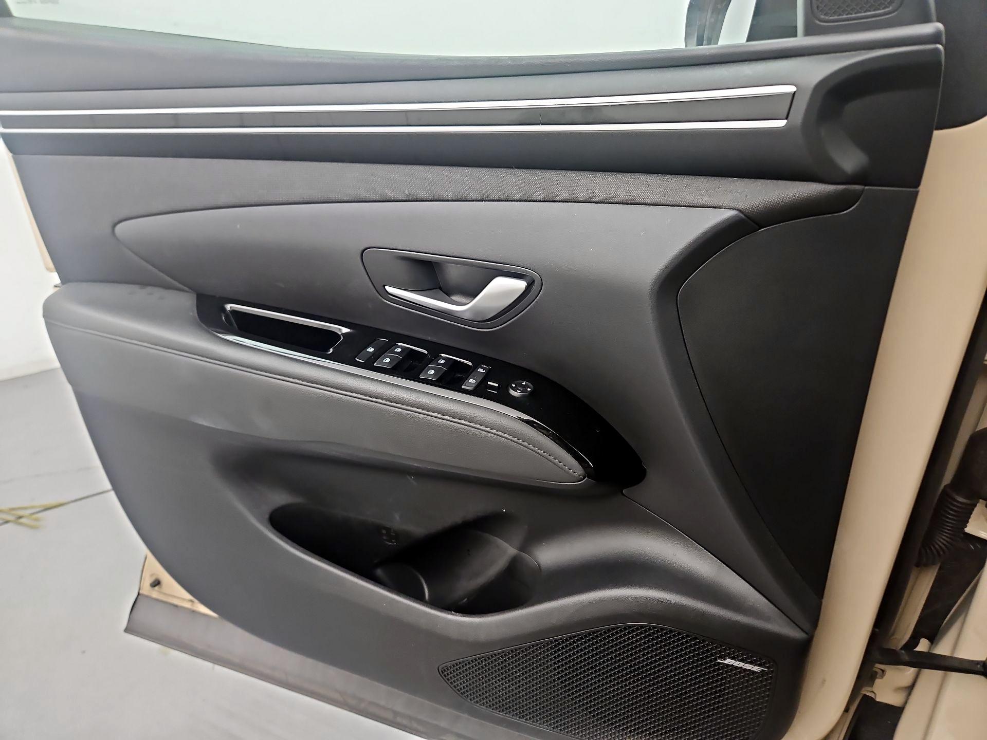 Thumbnail: 2022 Hyundai Santa Cruz - 10