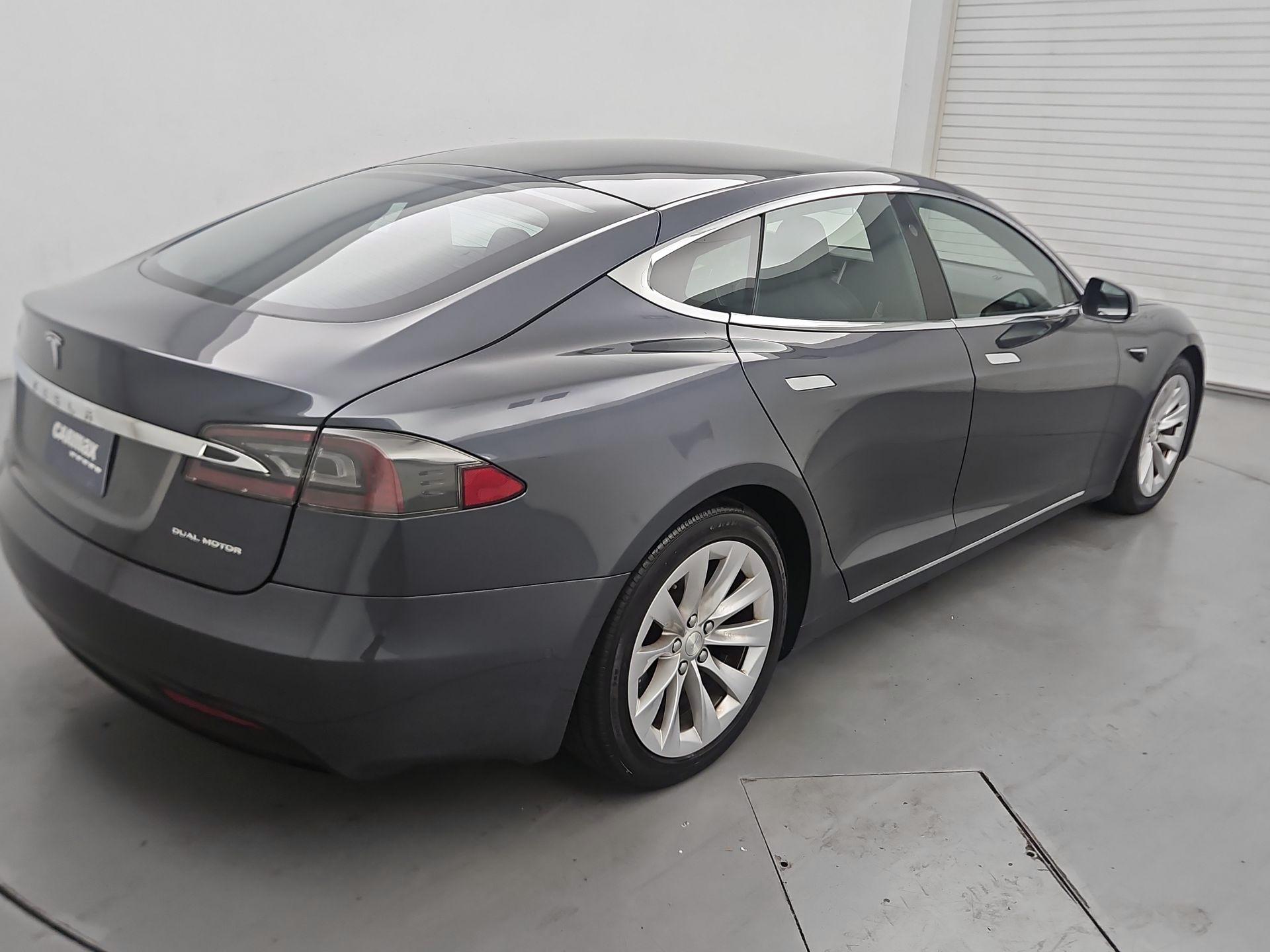 Thumbnail: 2019 Tesla Model S - 5