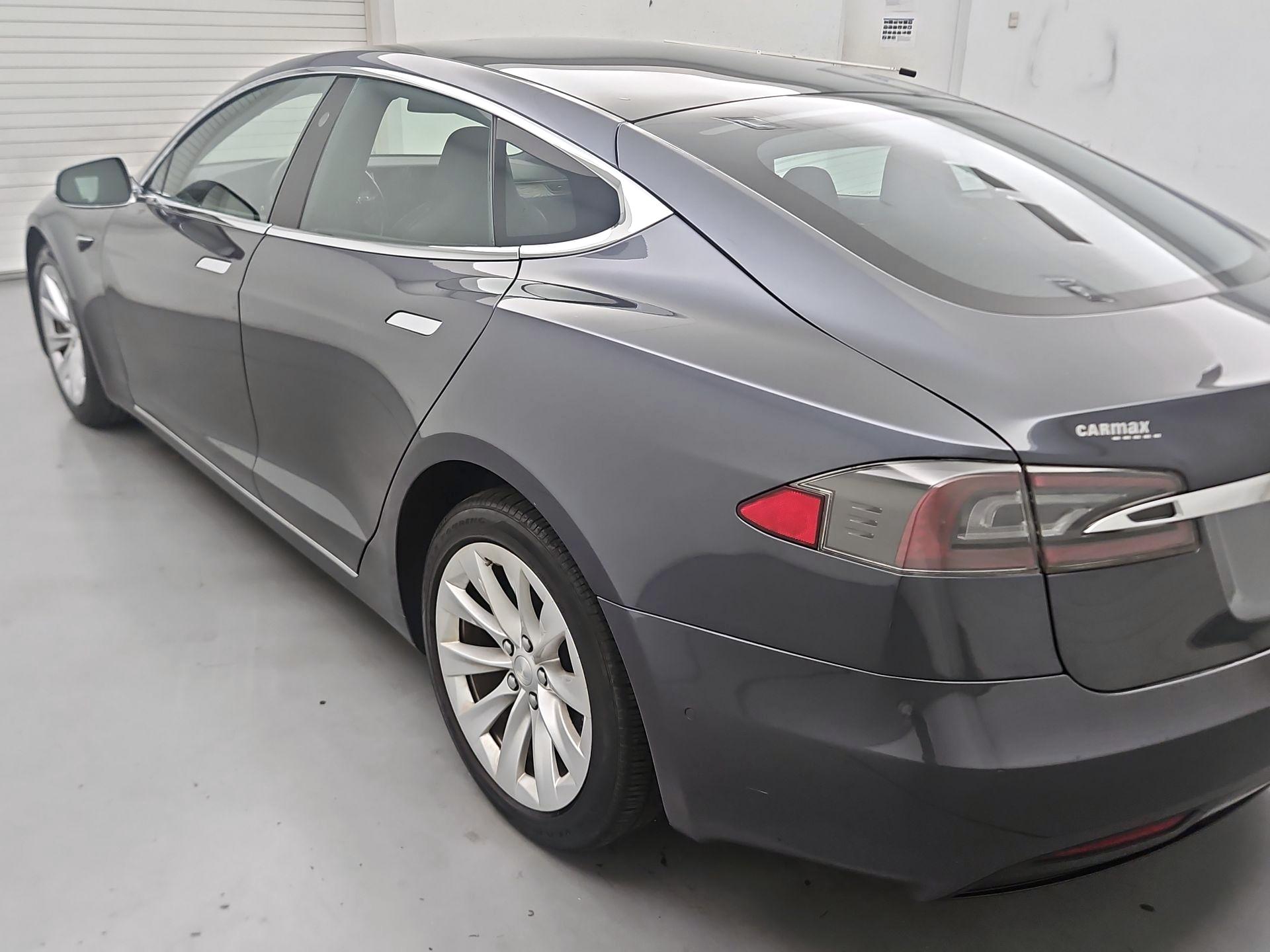 Thumbnail: 2019 Tesla Model S - 7