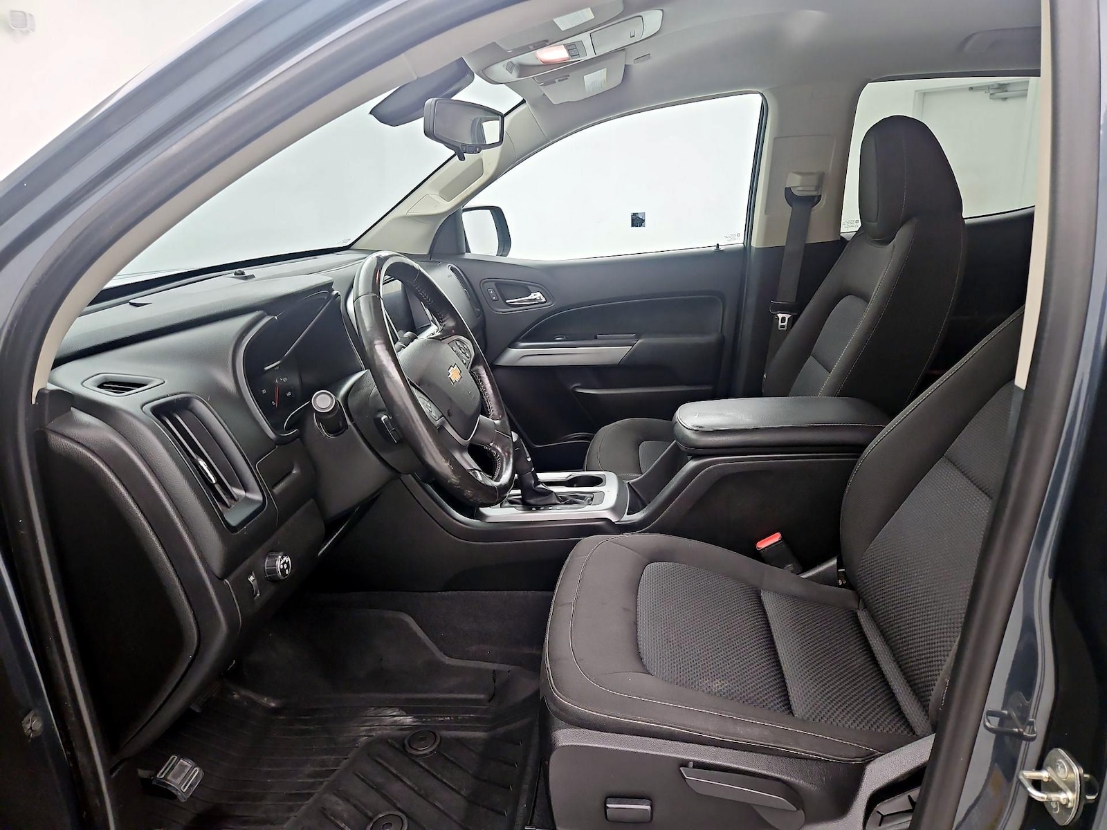 Power Seat(s) & Side Airbags