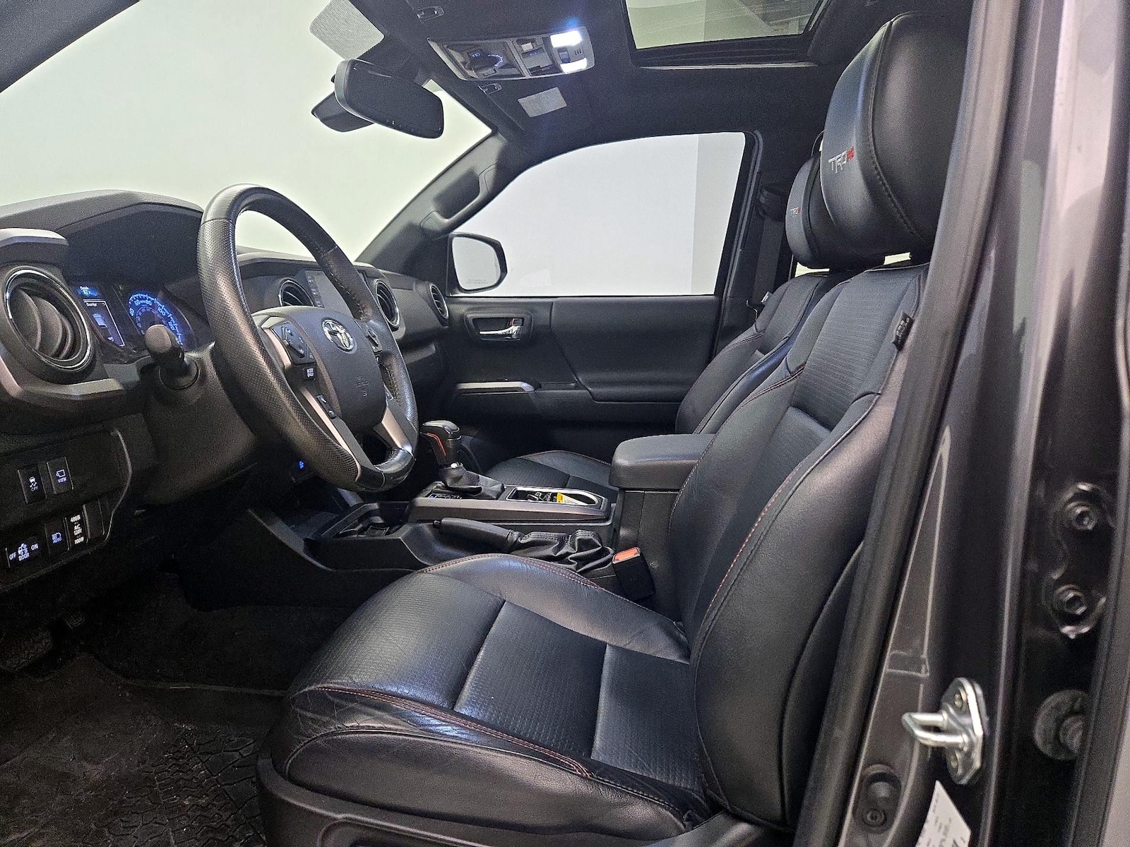 2021 Toyota Tacoma TRD Pro - Photo 12