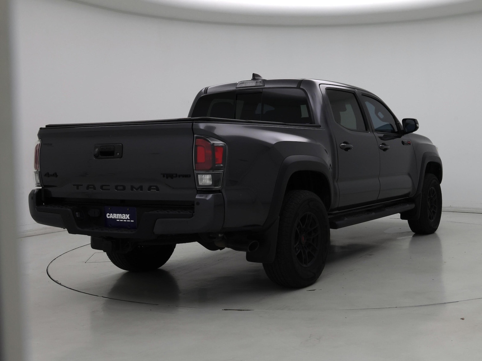 2021 Toyota Tacoma TRD Pro - Photo 9