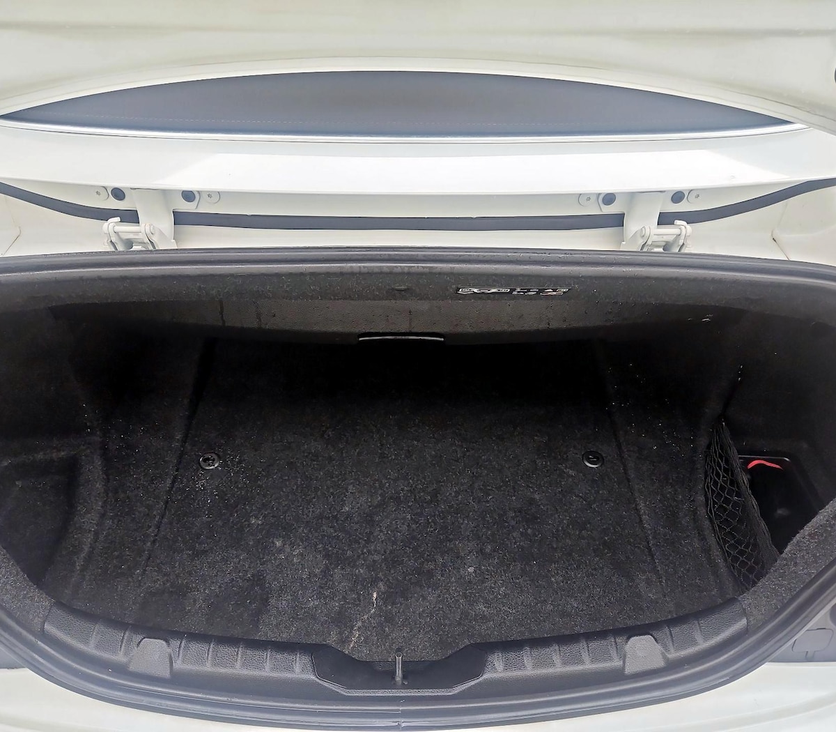 Trunk/Cargo (Seats Up)