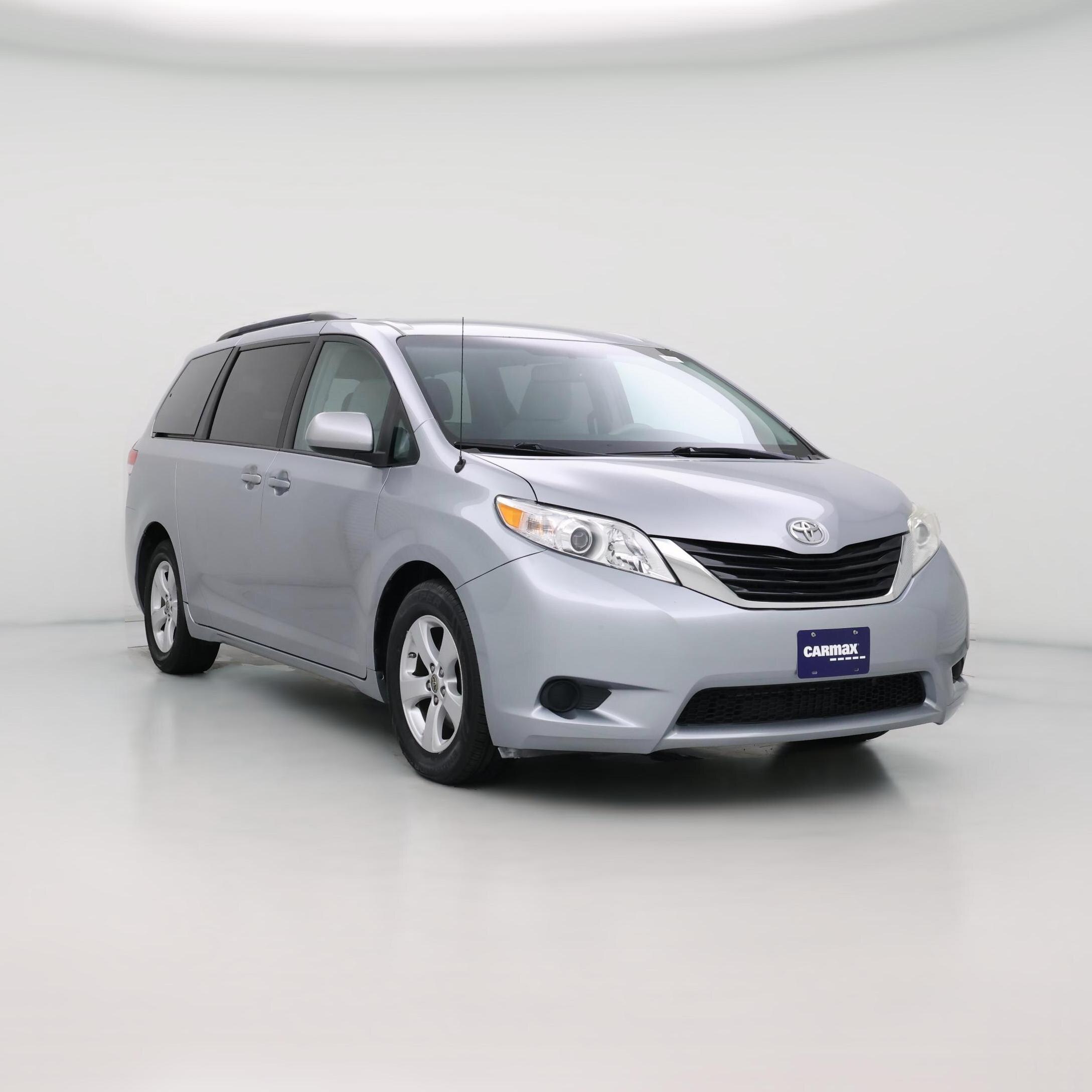 Thumbnail: 2014 Toyota Sienna - 1