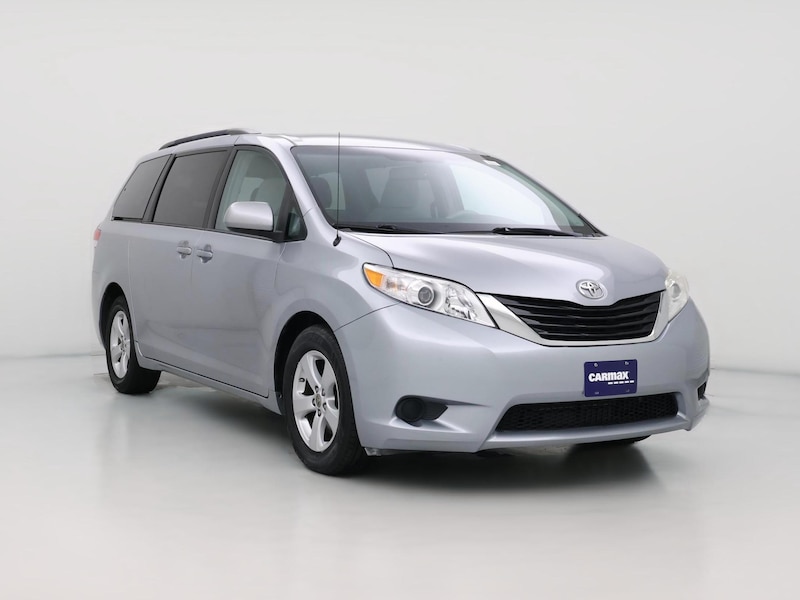 2014 Toyota Sienna LE -
                  Portland, OR