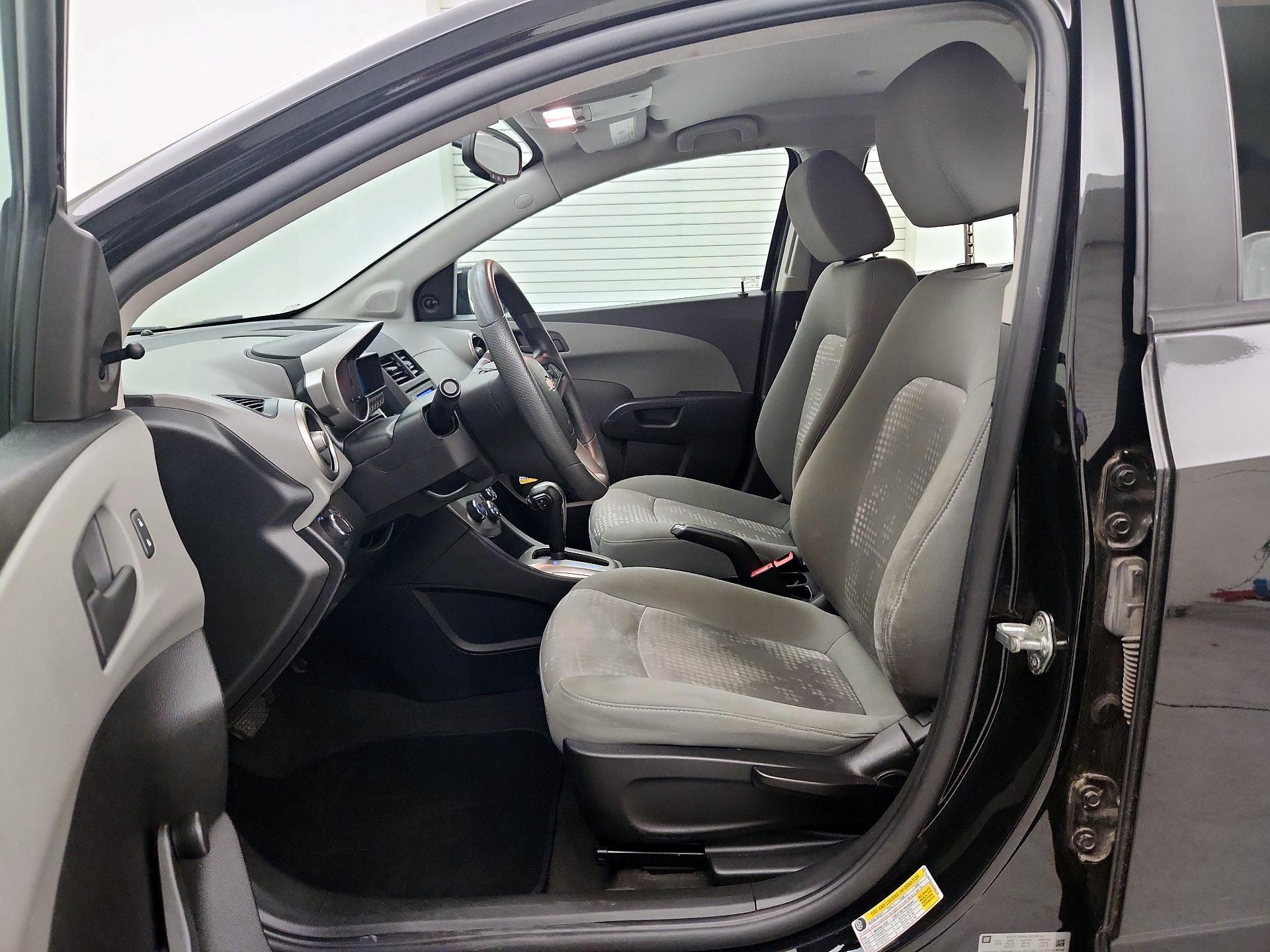 Thumbnail: 2016 Chevrolet Sonic - 11