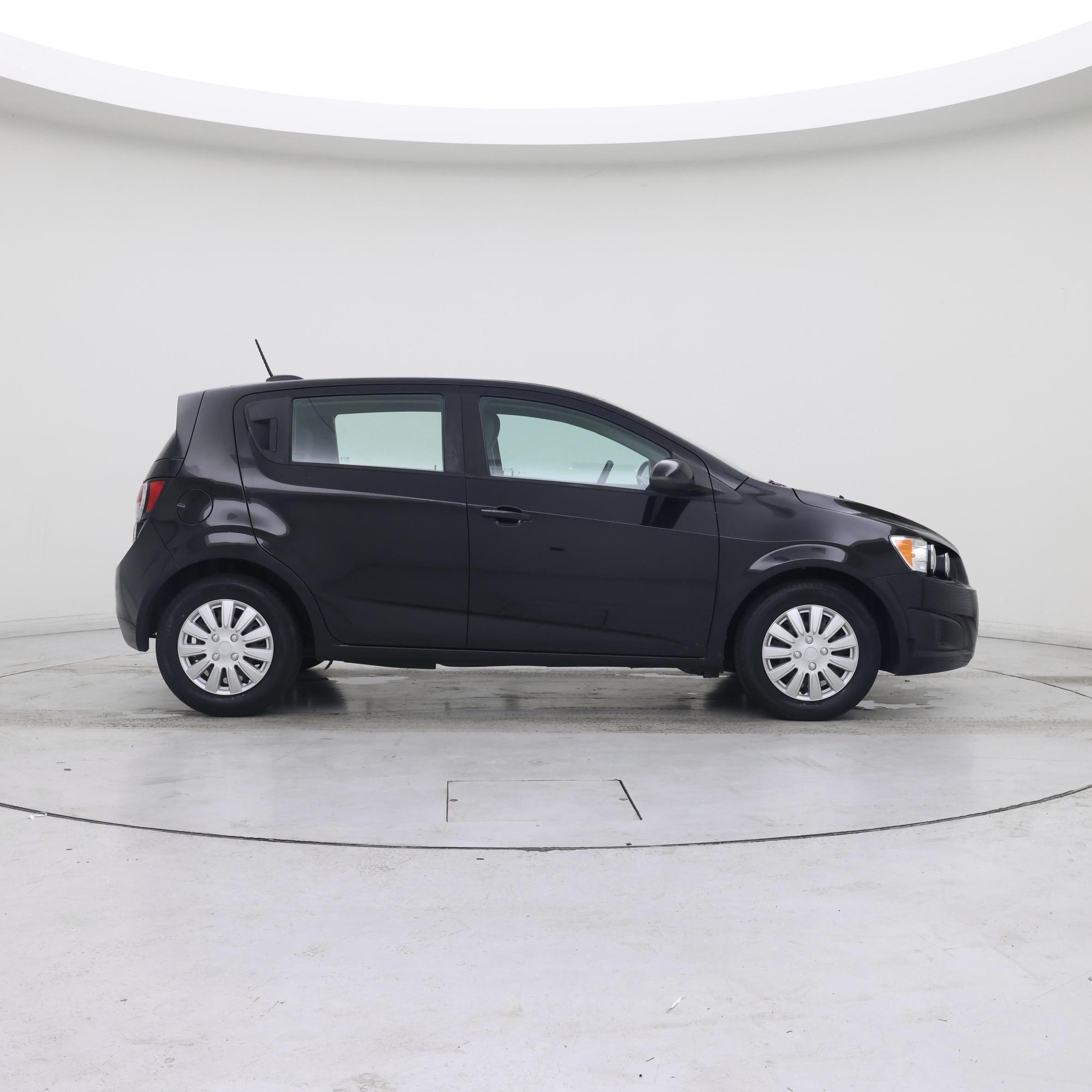 Thumbnail: 2016 Chevrolet Sonic - 7