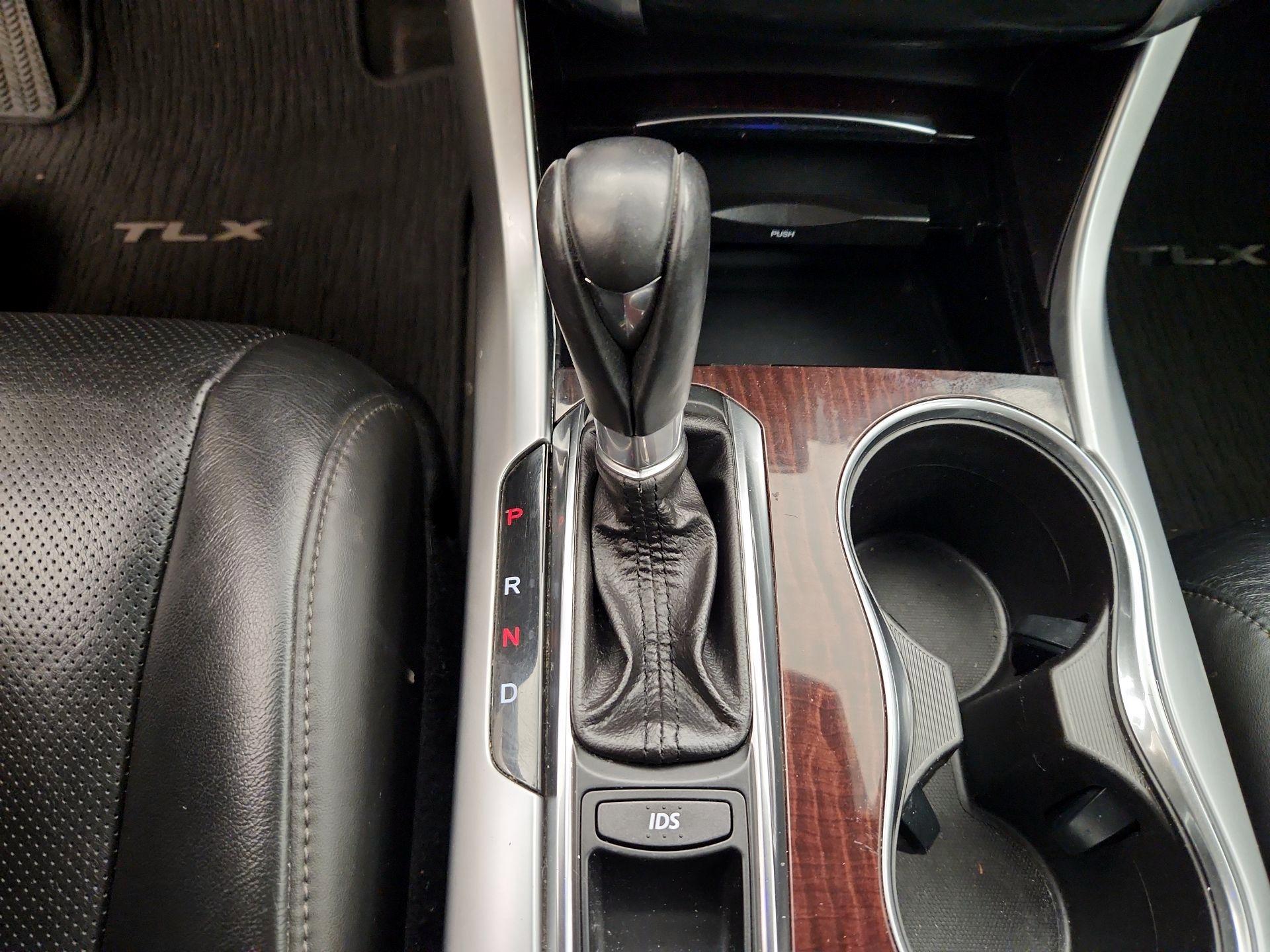 Thumbnail: 2016 Acura TLX - 18