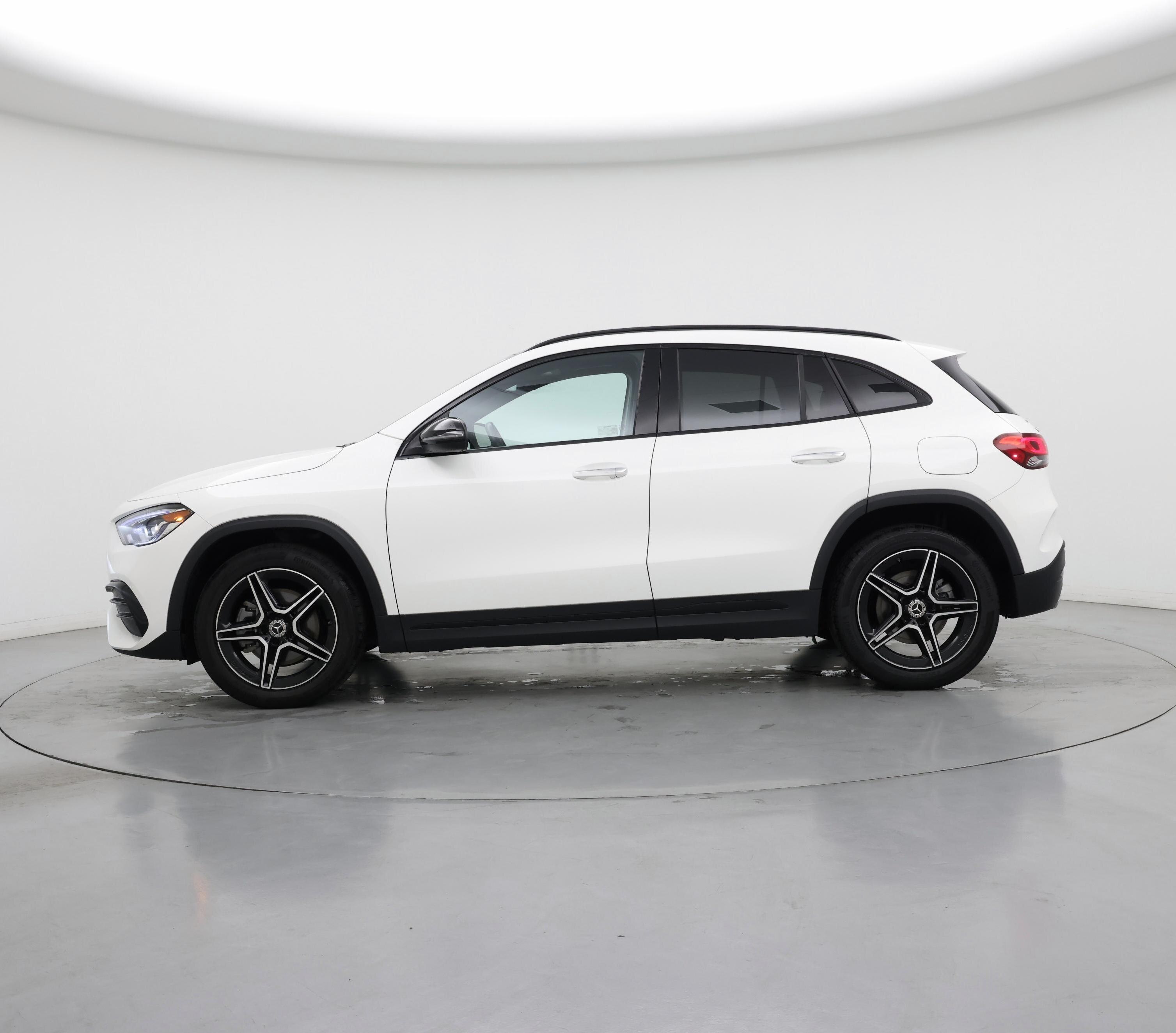 Thumbnail: 2022 Mercedes-Benz GLA - 3
