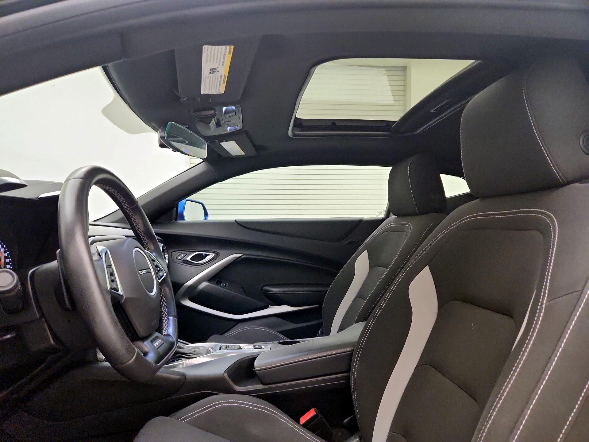 Thumbnail: 2017 Chevrolet Camaro - 18