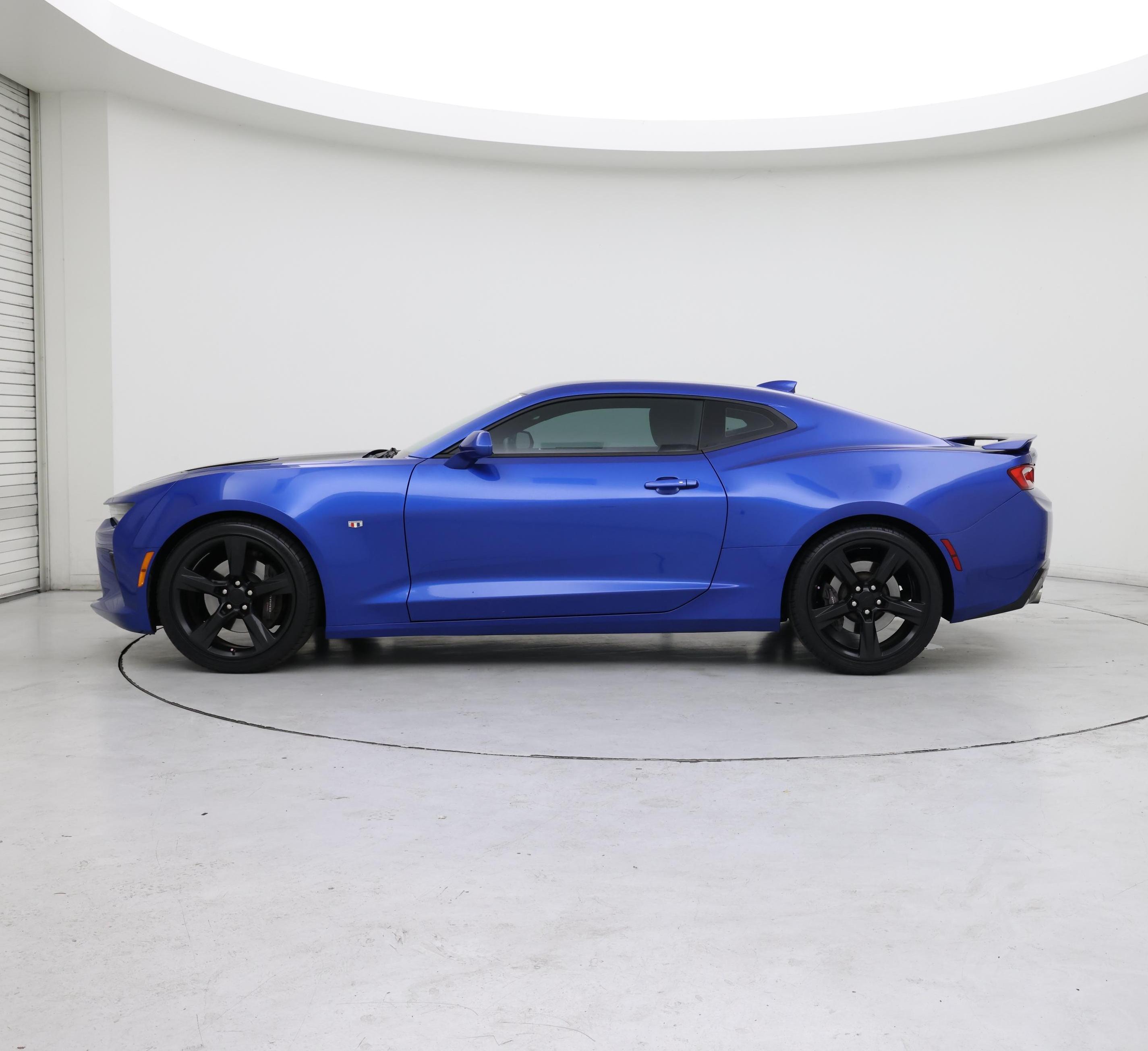 Thumbnail: 2017 Chevrolet Camaro - 3