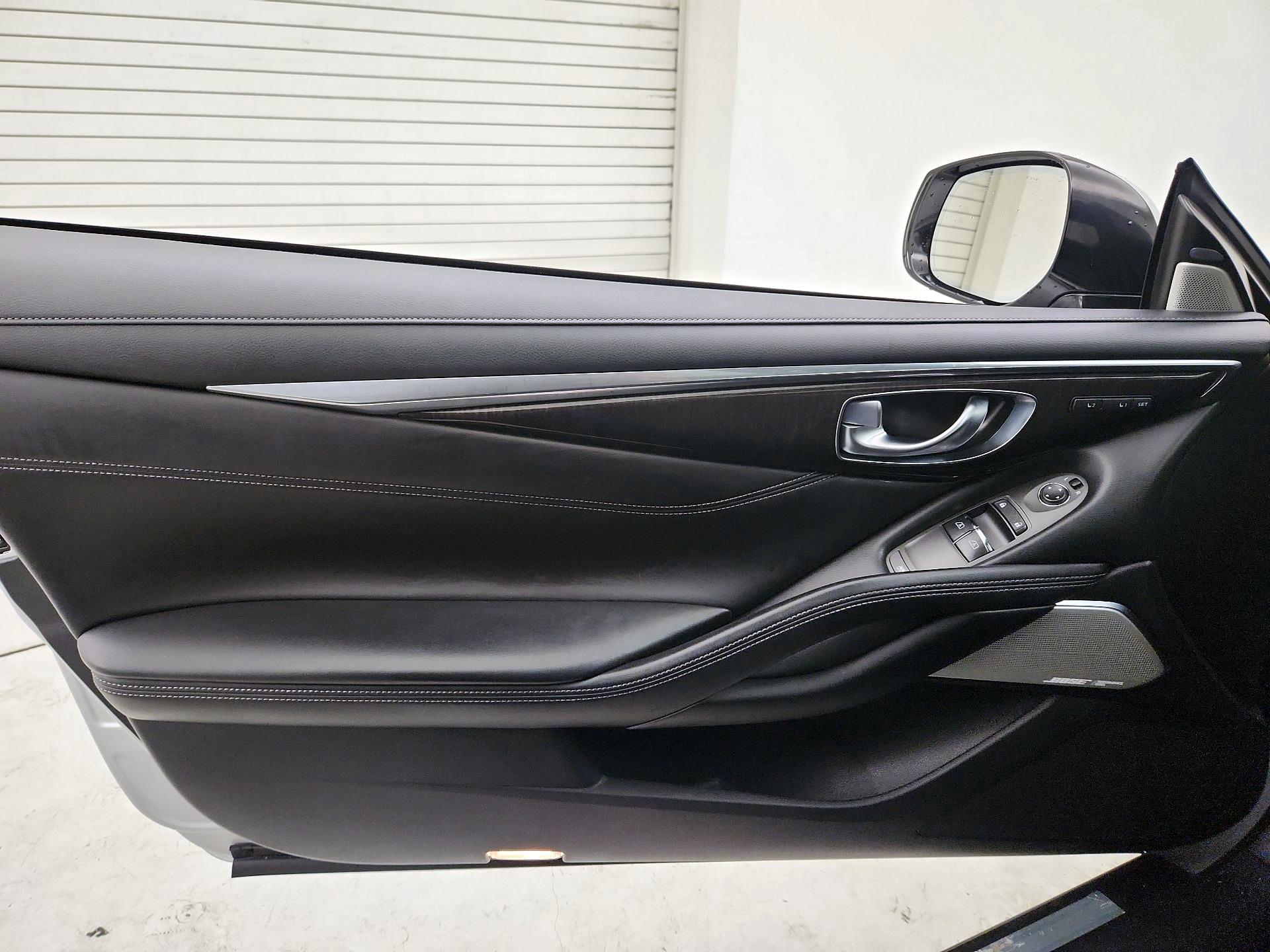 Thumbnail: 2017 INFINITI Q60 - 12