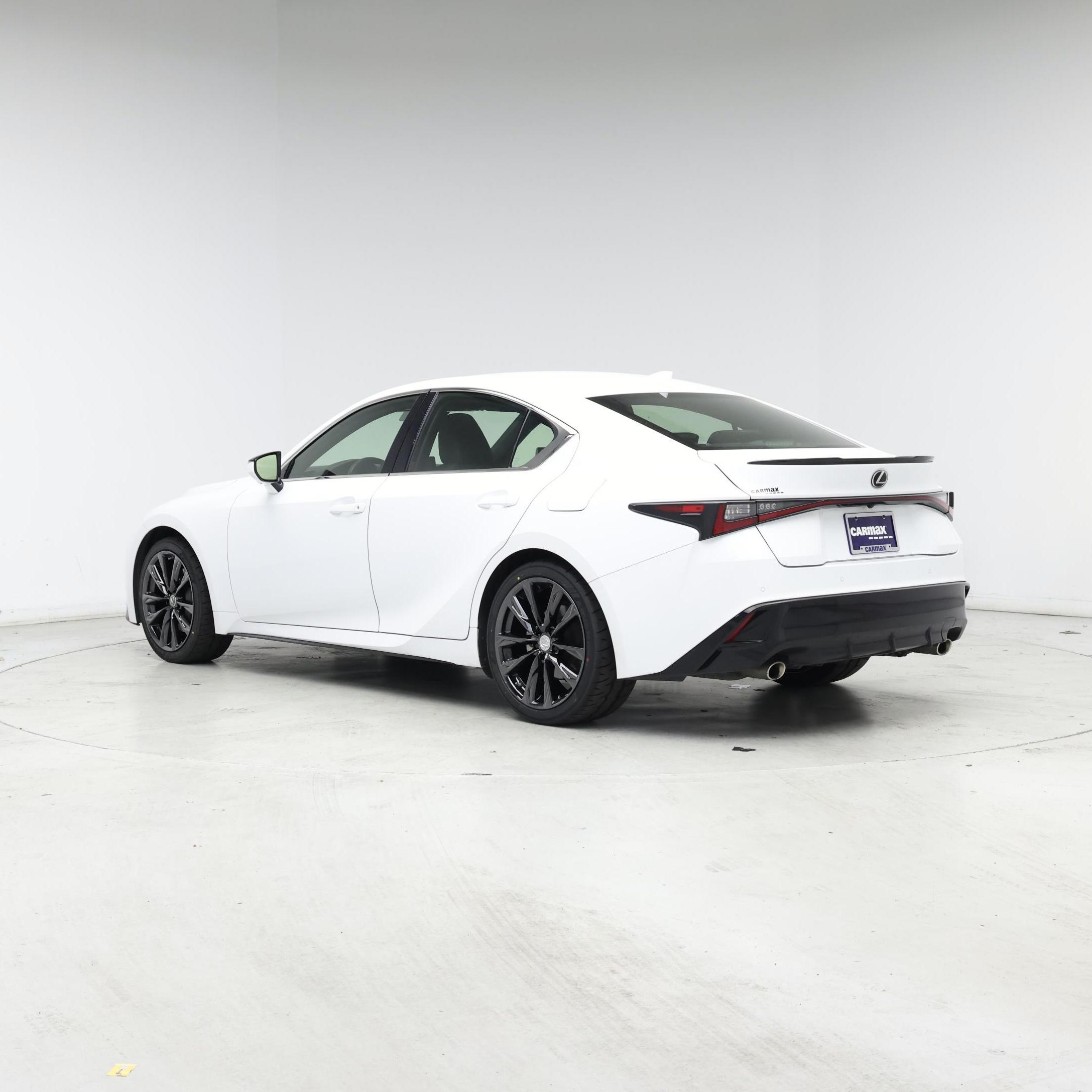 Thumbnail: 2021 Lexus IS - 2