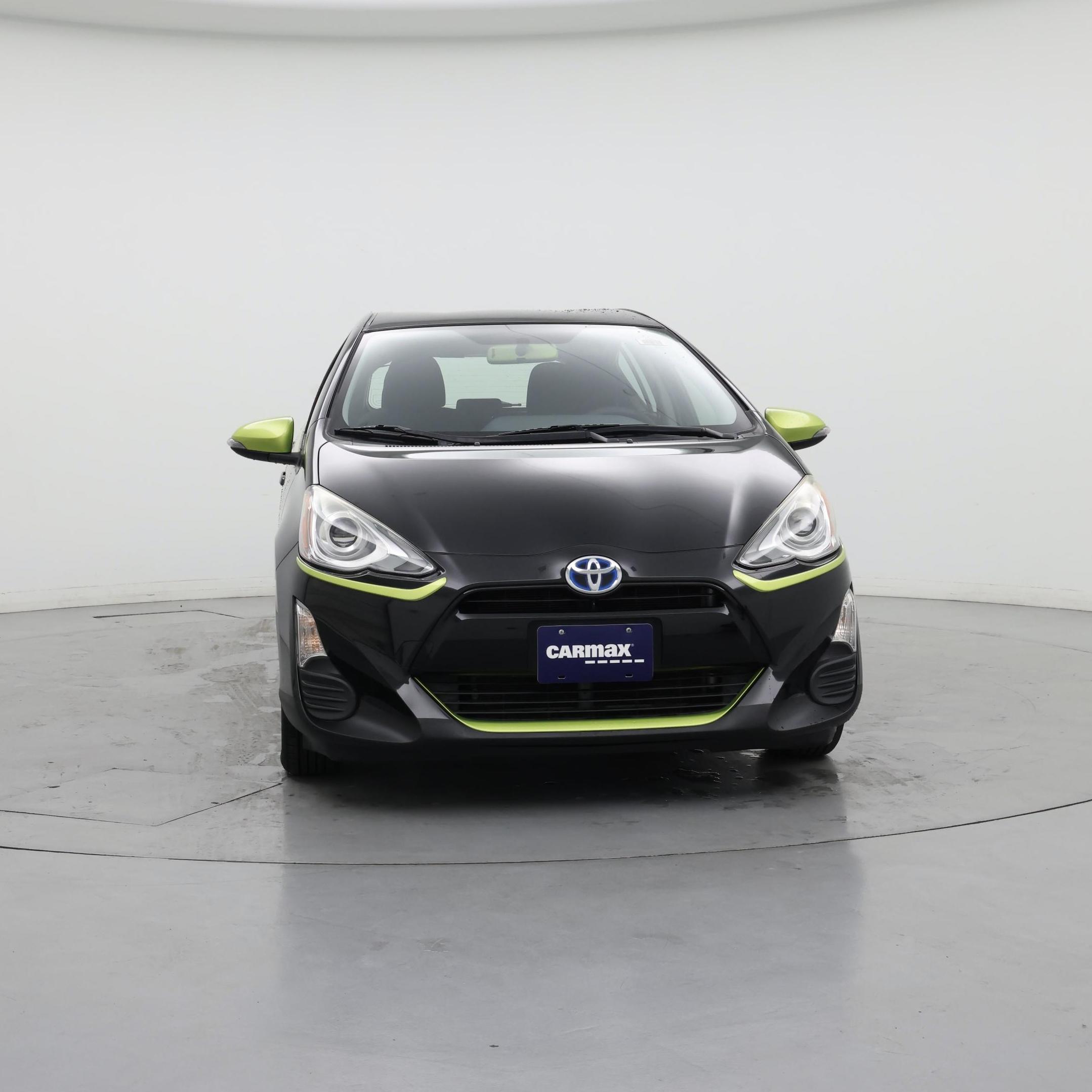 Thumbnail: 2016 Toyota Prius c - 5