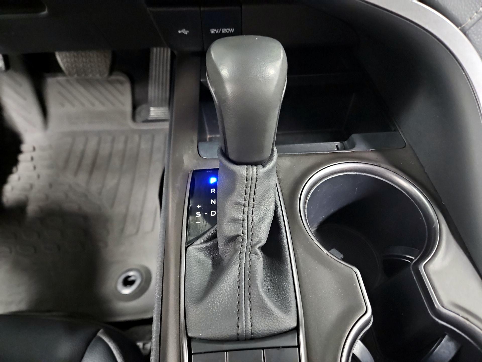 Thumbnail: 2024 Toyota Camry - 17