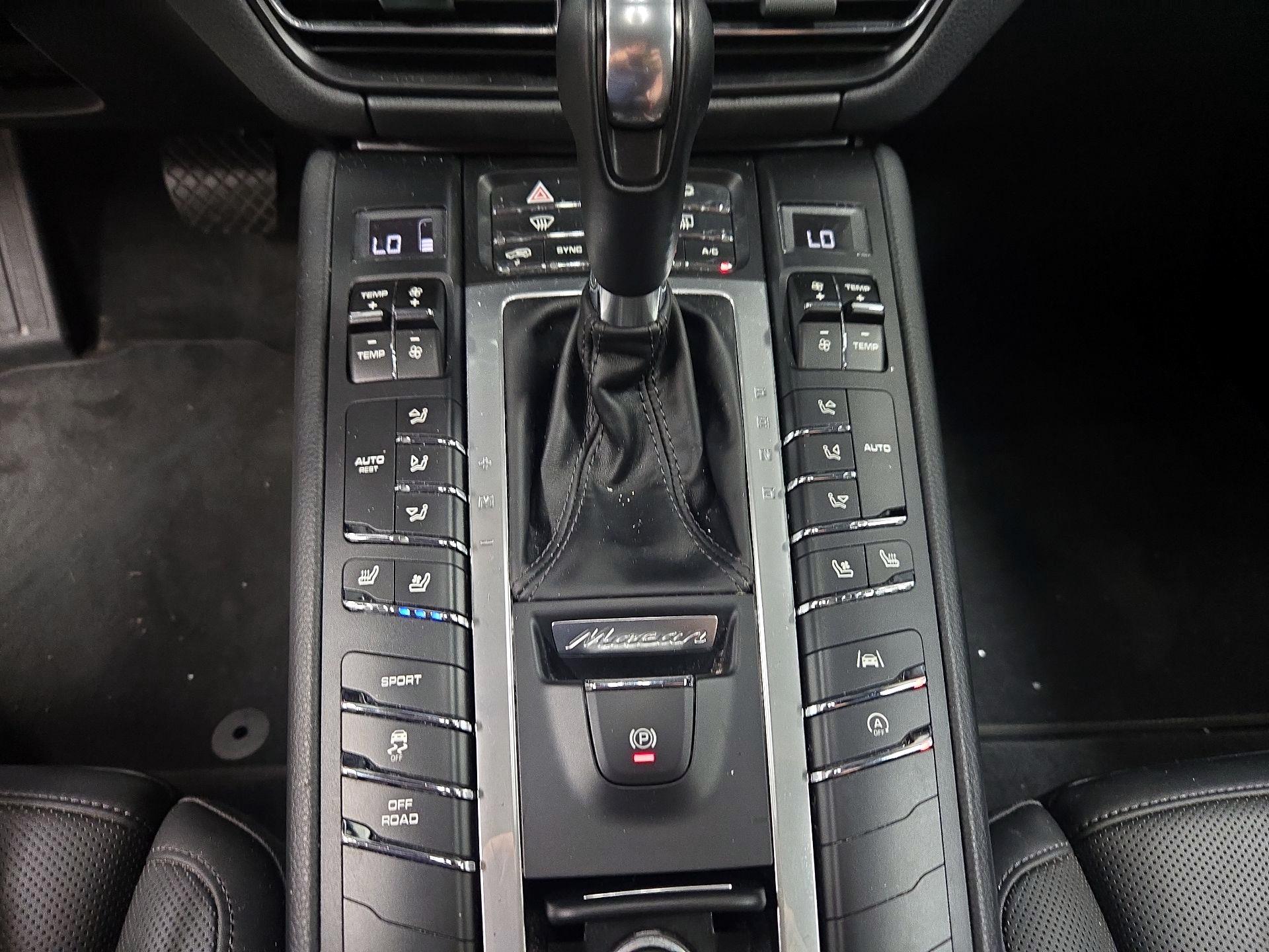 Thumbnail: 2019 Porsche Macan - 18