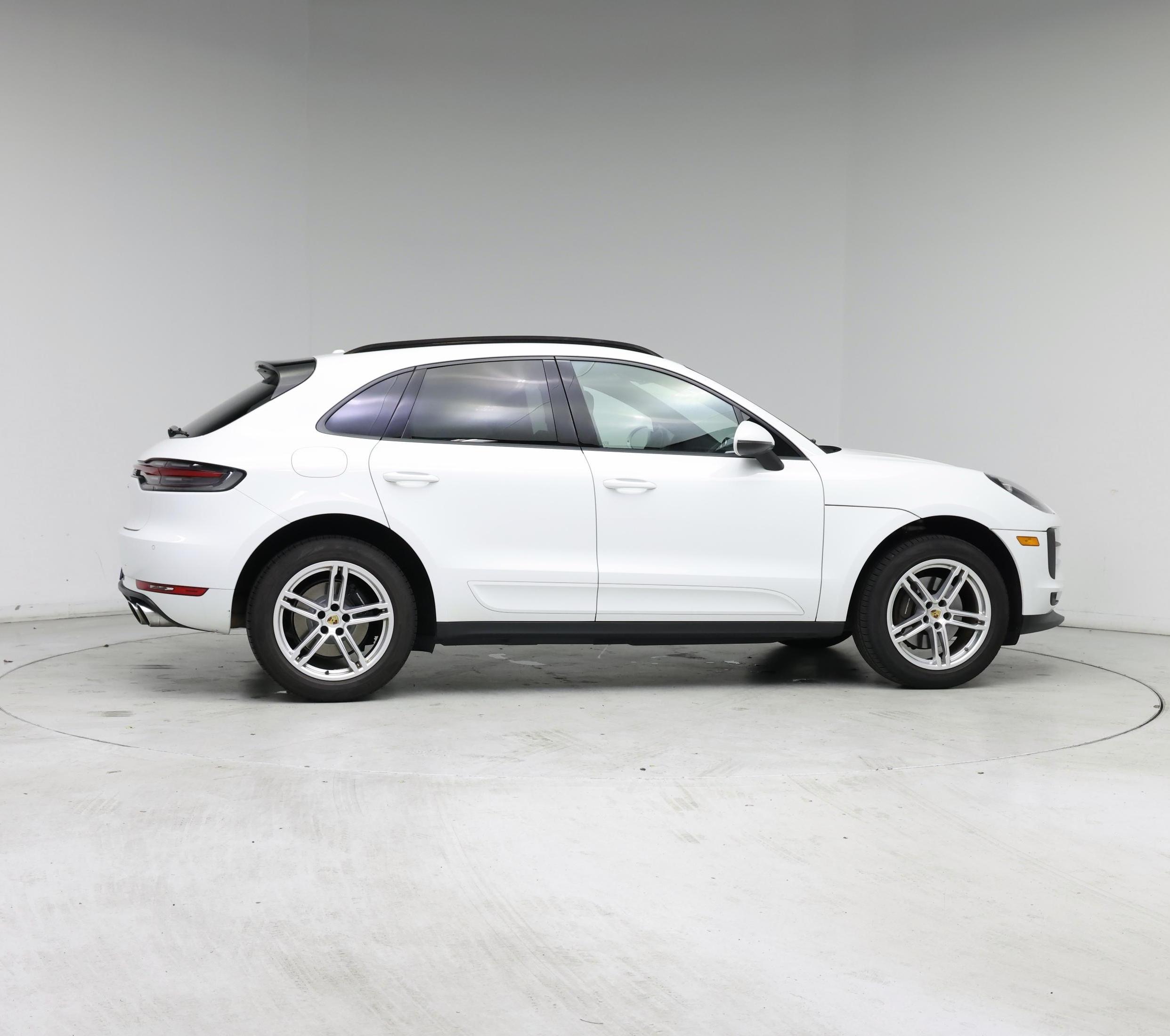 Thumbnail: 2019 Porsche Macan - 7