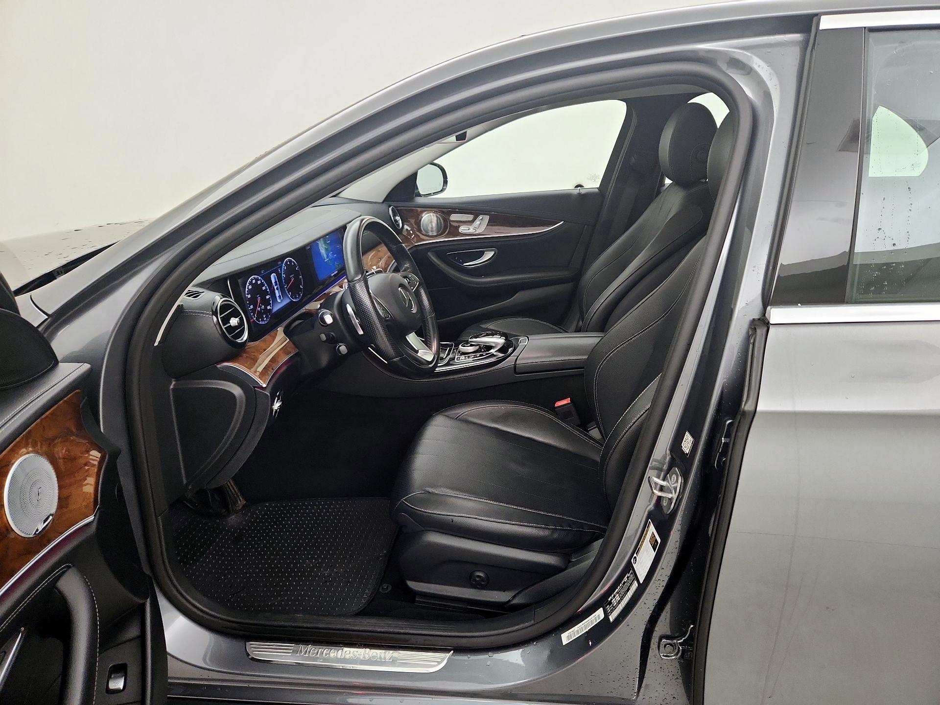 Thumbnail: 2018 Mercedes-Benz E-Class - 11