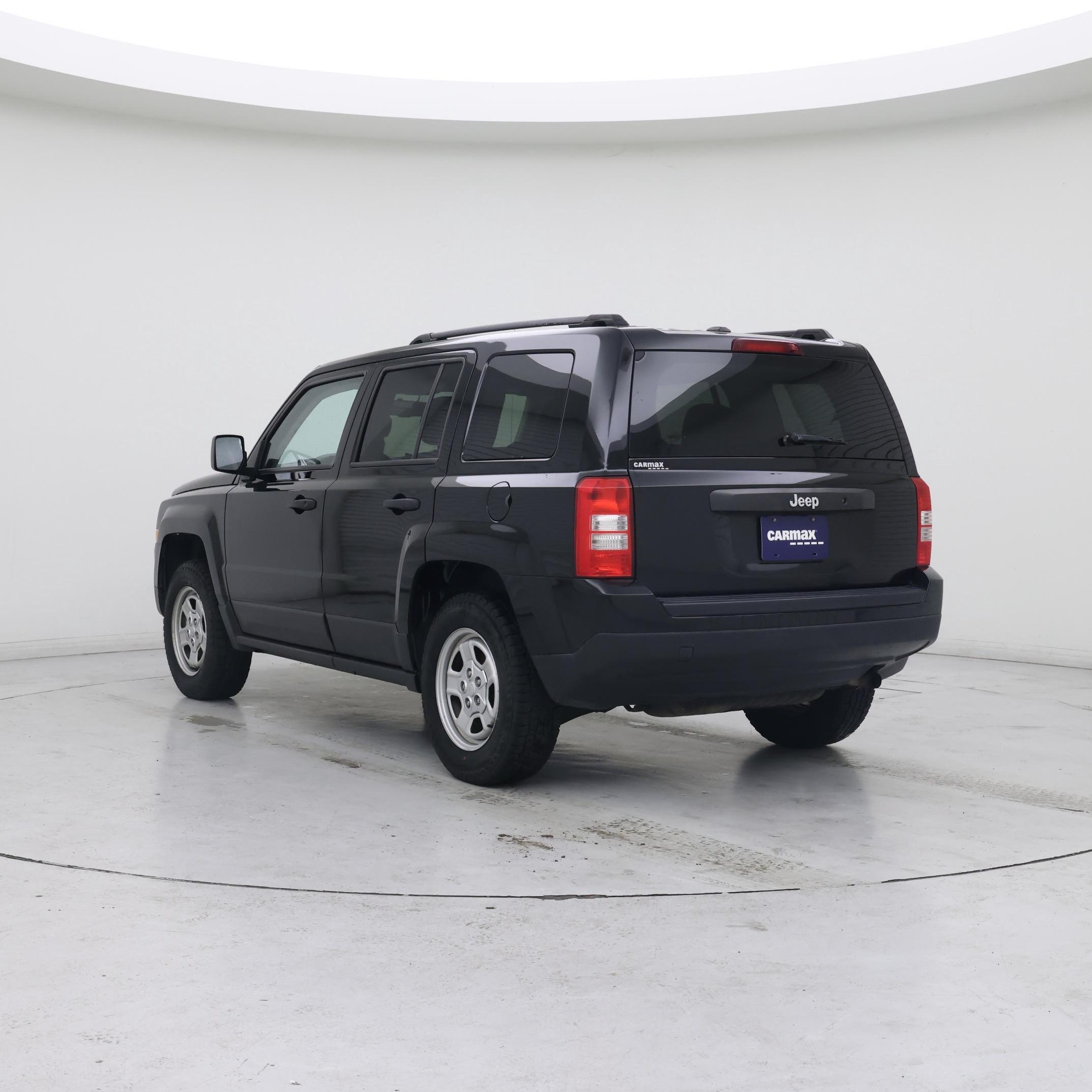Thumbnail: 2017 Jeep Patriot - 2