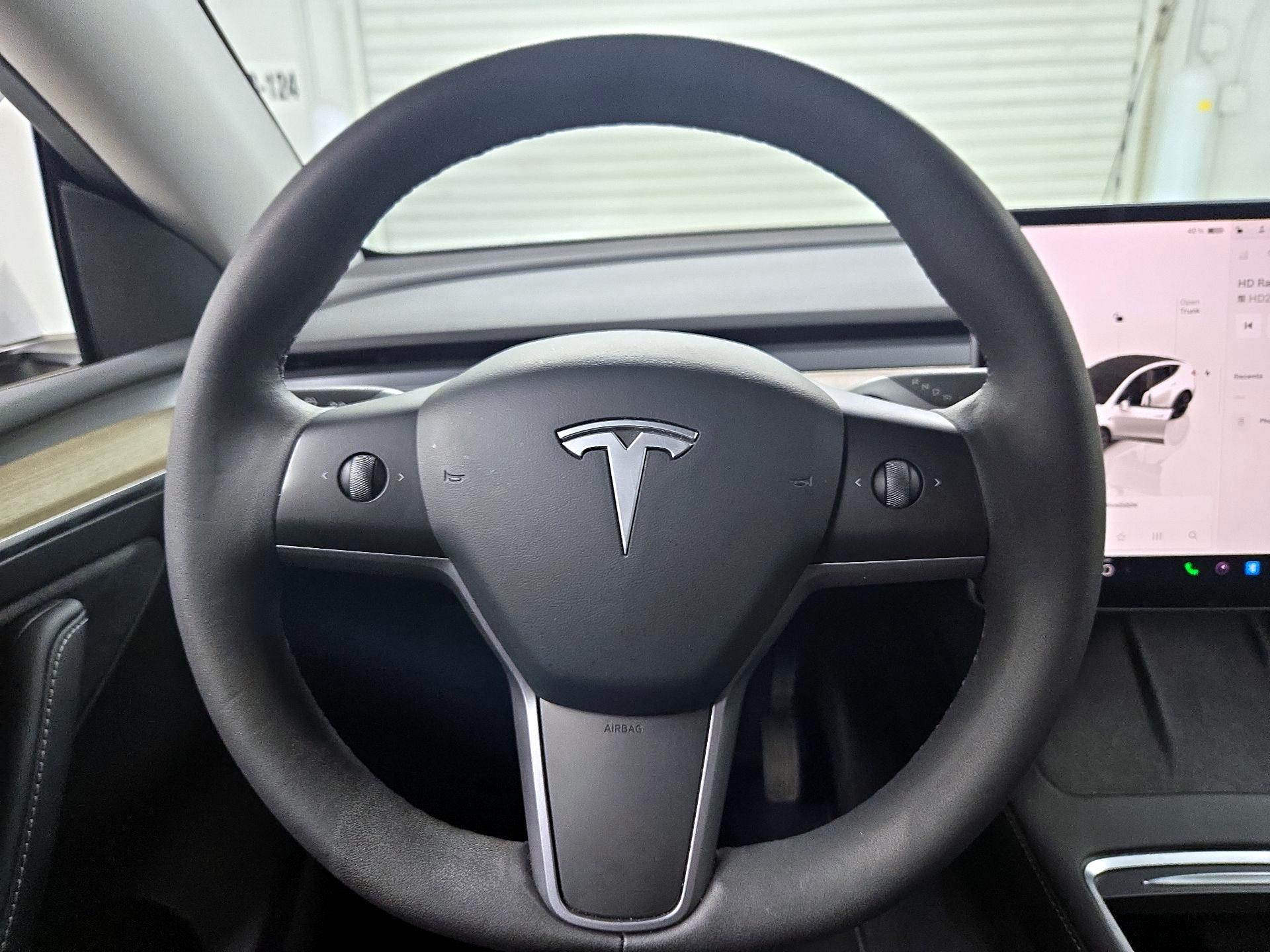 Thumbnail: 2023 Tesla Model Y - 10