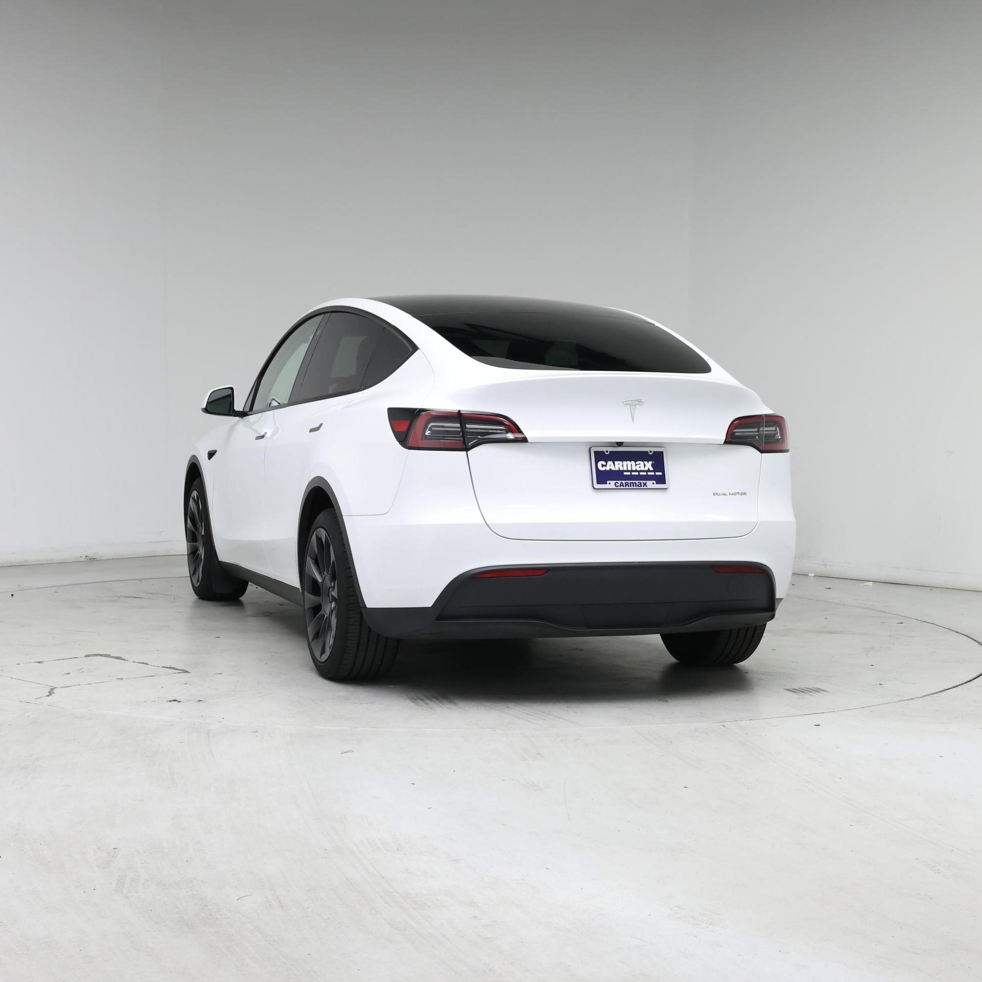 Thumbnail: 2023 Tesla Model Y - 6