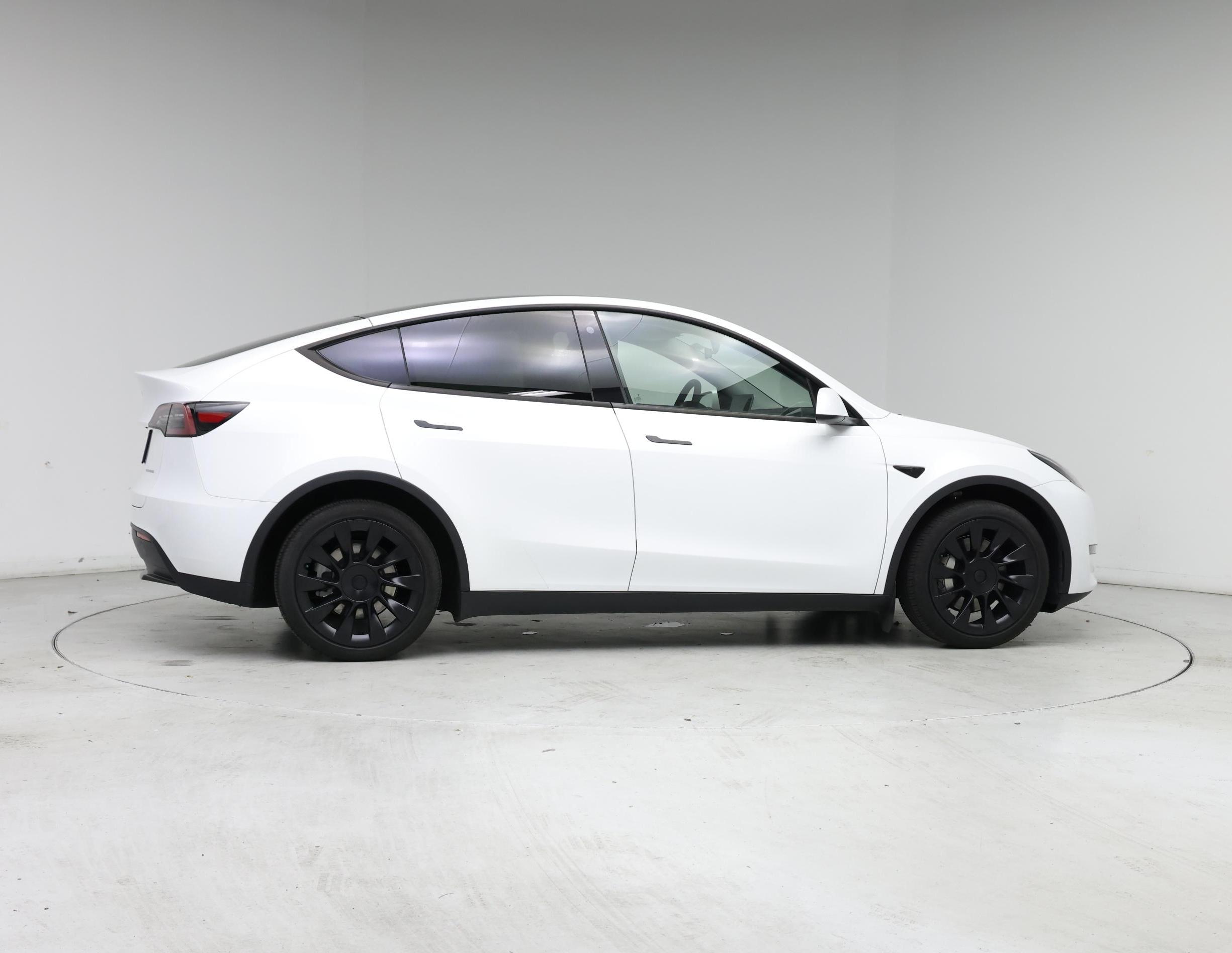 Thumbnail: 2023 Tesla Model Y - 7