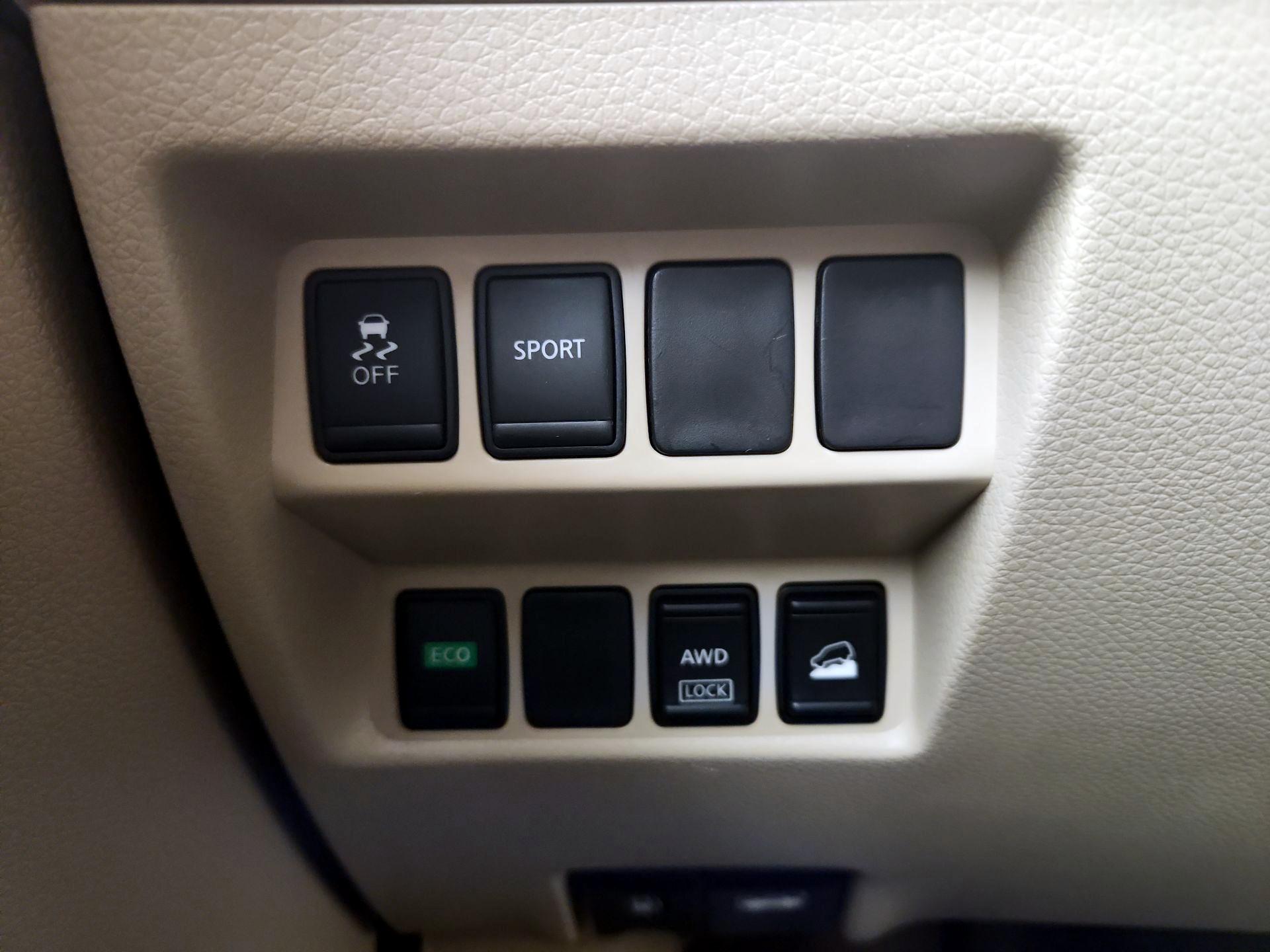Thumbnail: 2015 Nissan Rogue - 13
