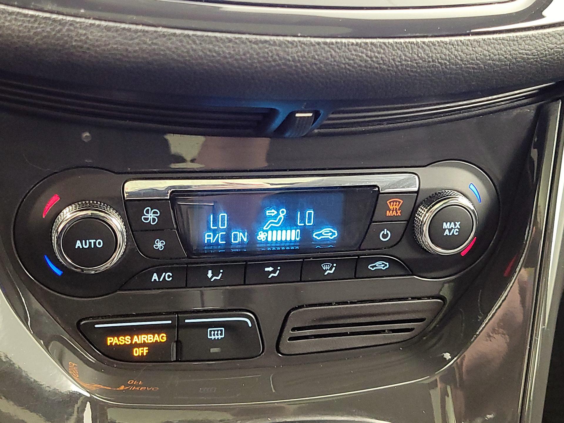Thumbnail: 2016 Ford Escape - 17