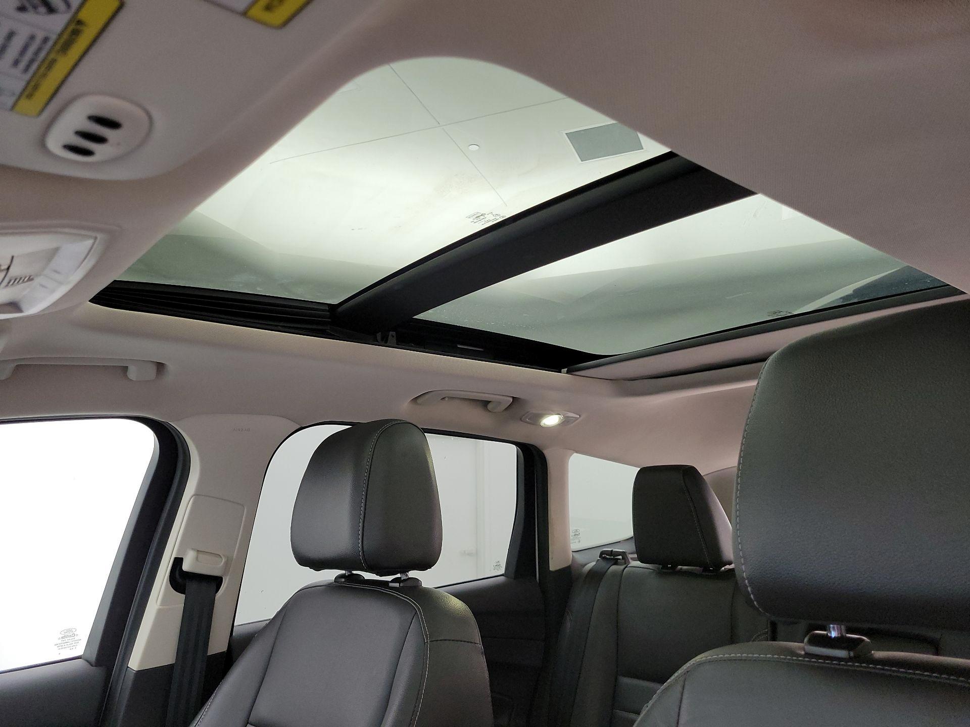 Thumbnail: 2016 Ford Escape - 20