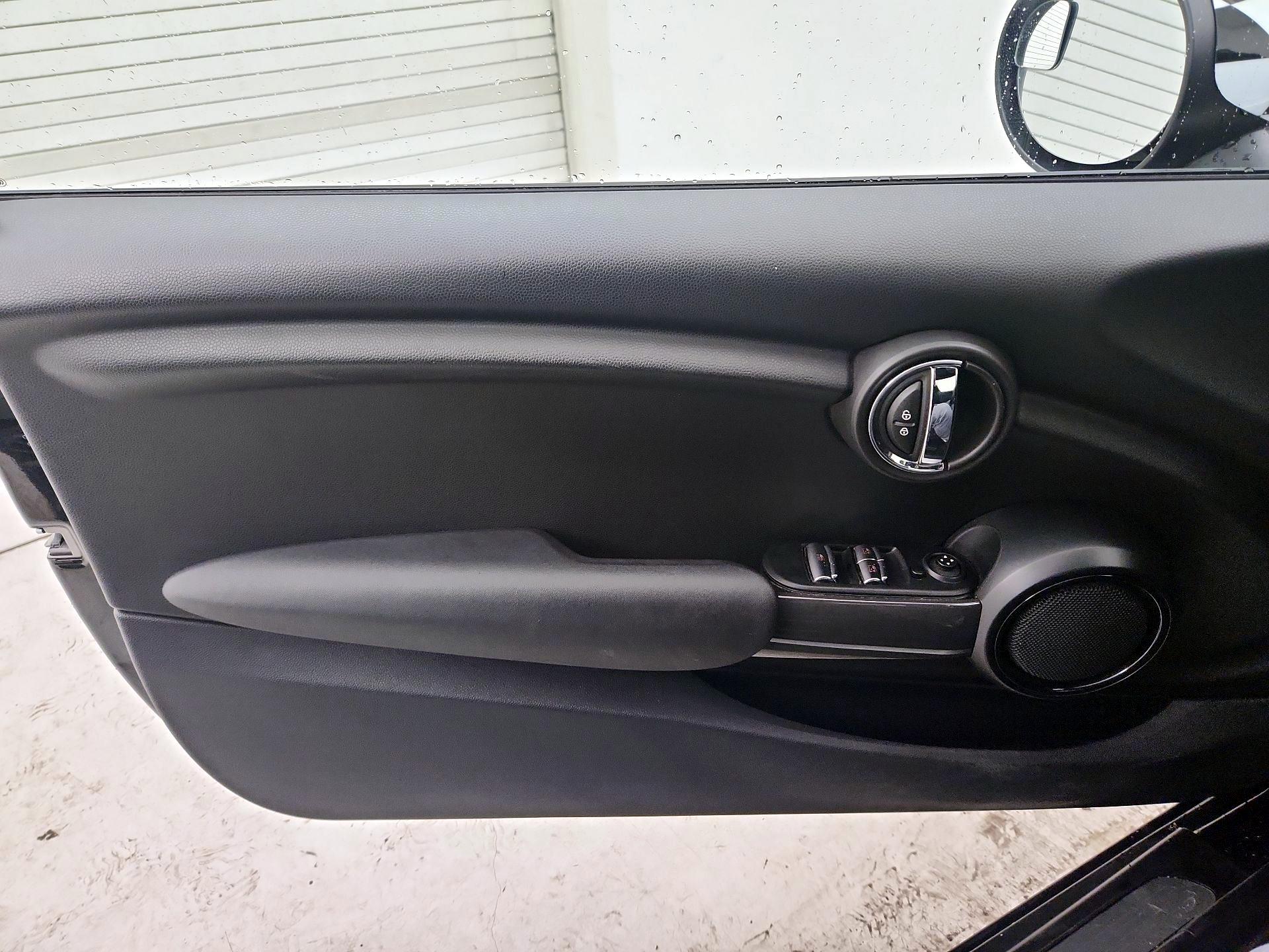 Thumbnail: 2019 MINI Cooper - 12