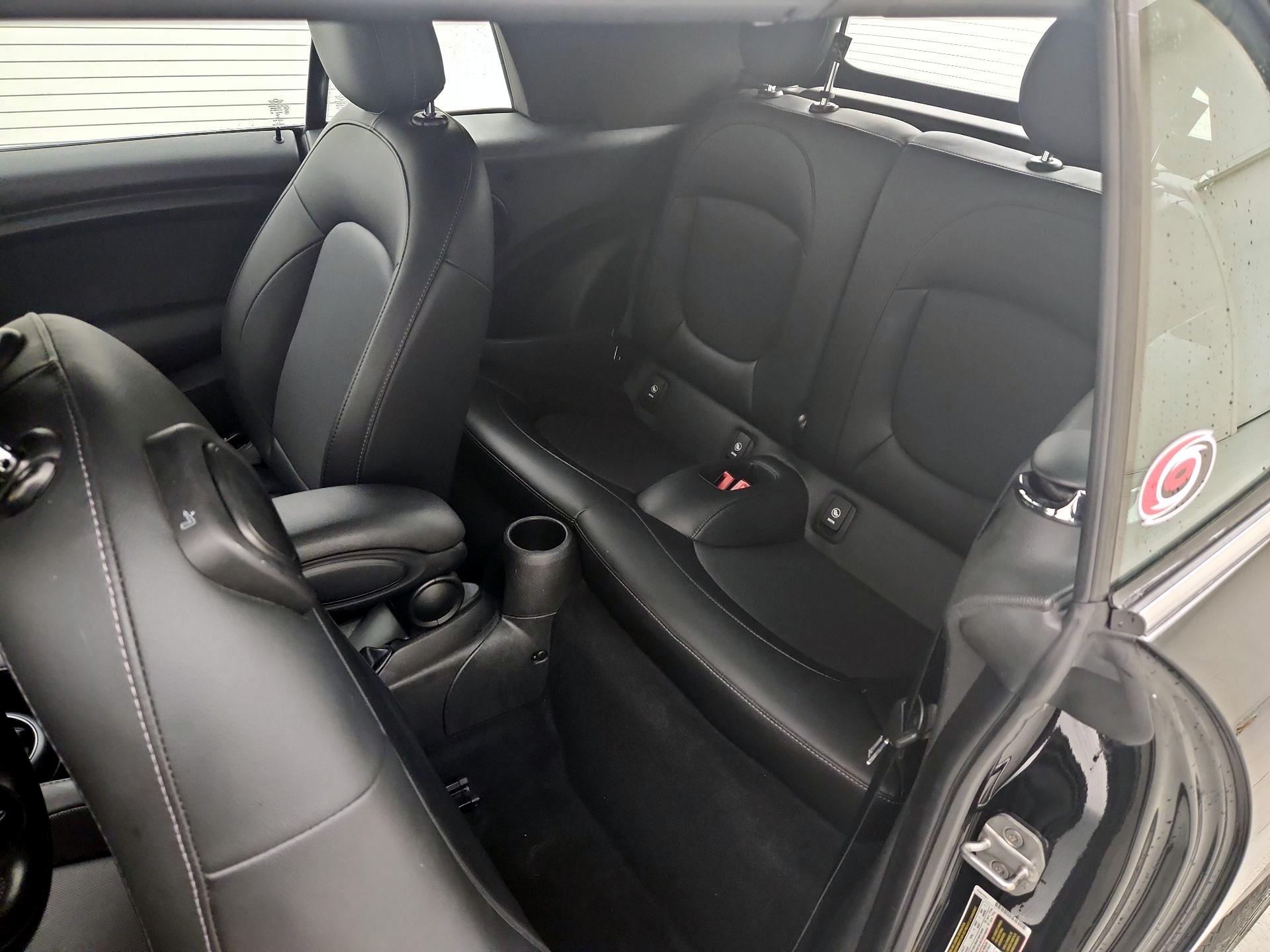 Thumbnail: 2019 MINI Cooper - 19
