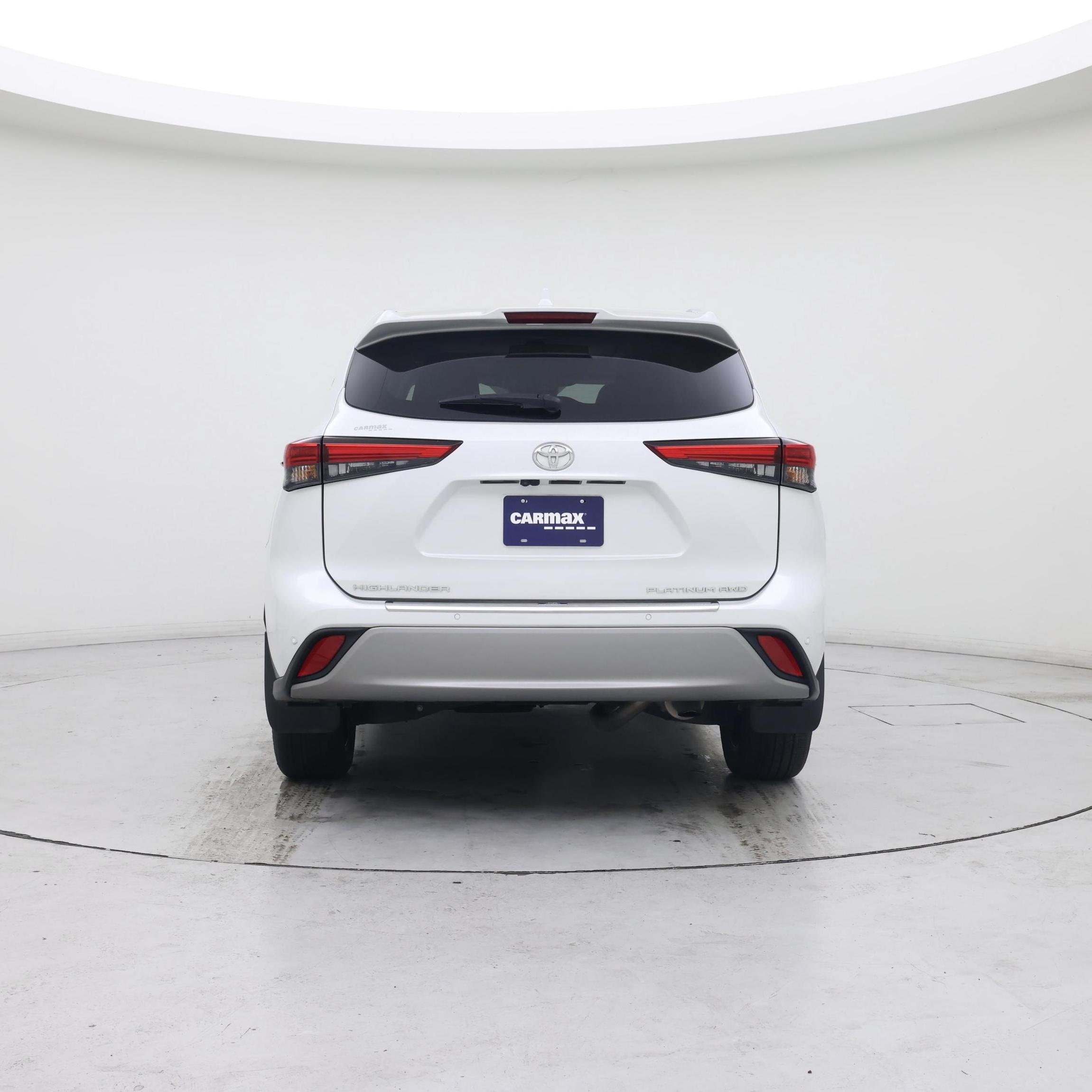Thumbnail: 2023 Toyota Highlander - 6