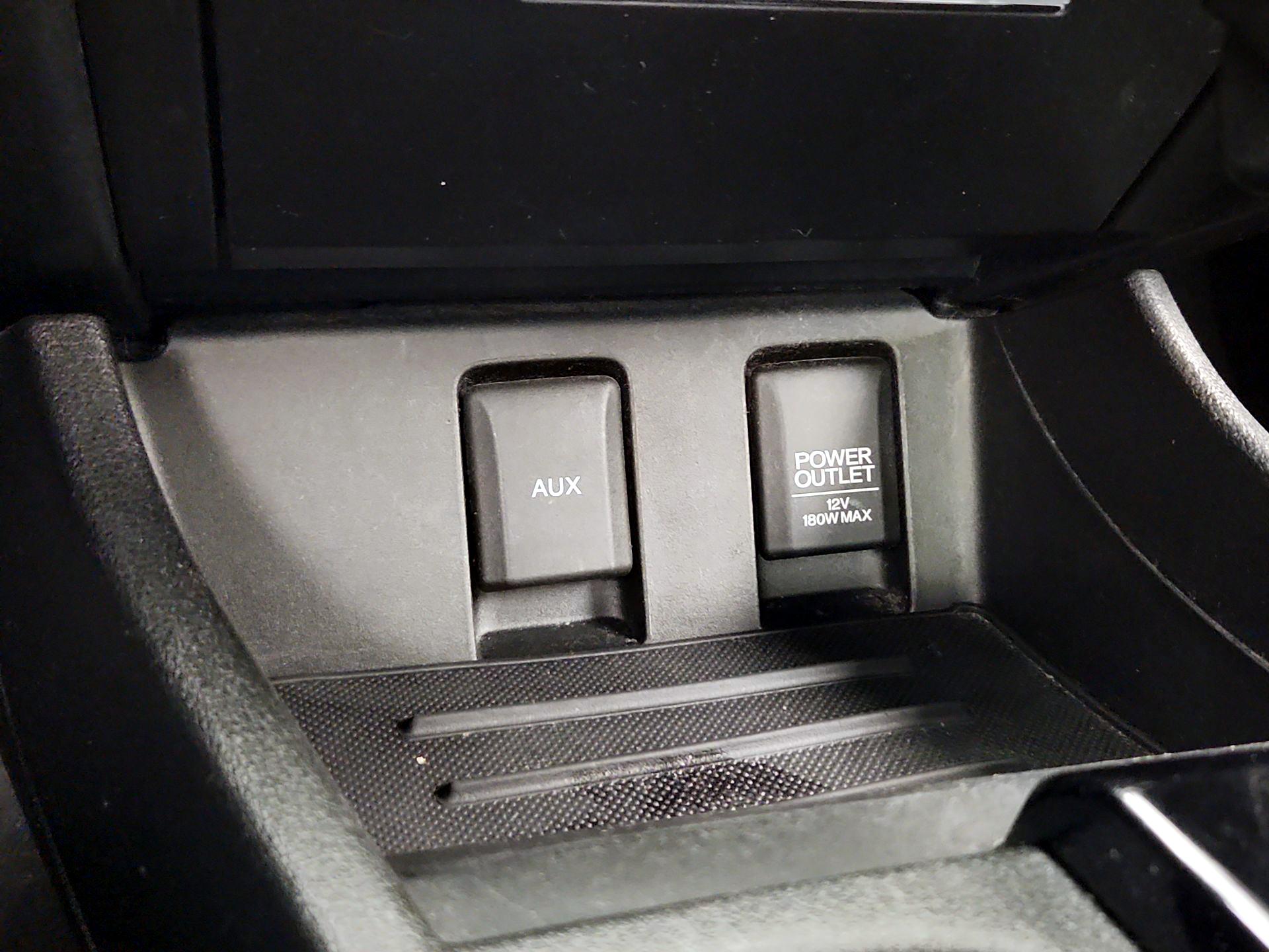 Thumbnail: 2014 Honda Civic - 18