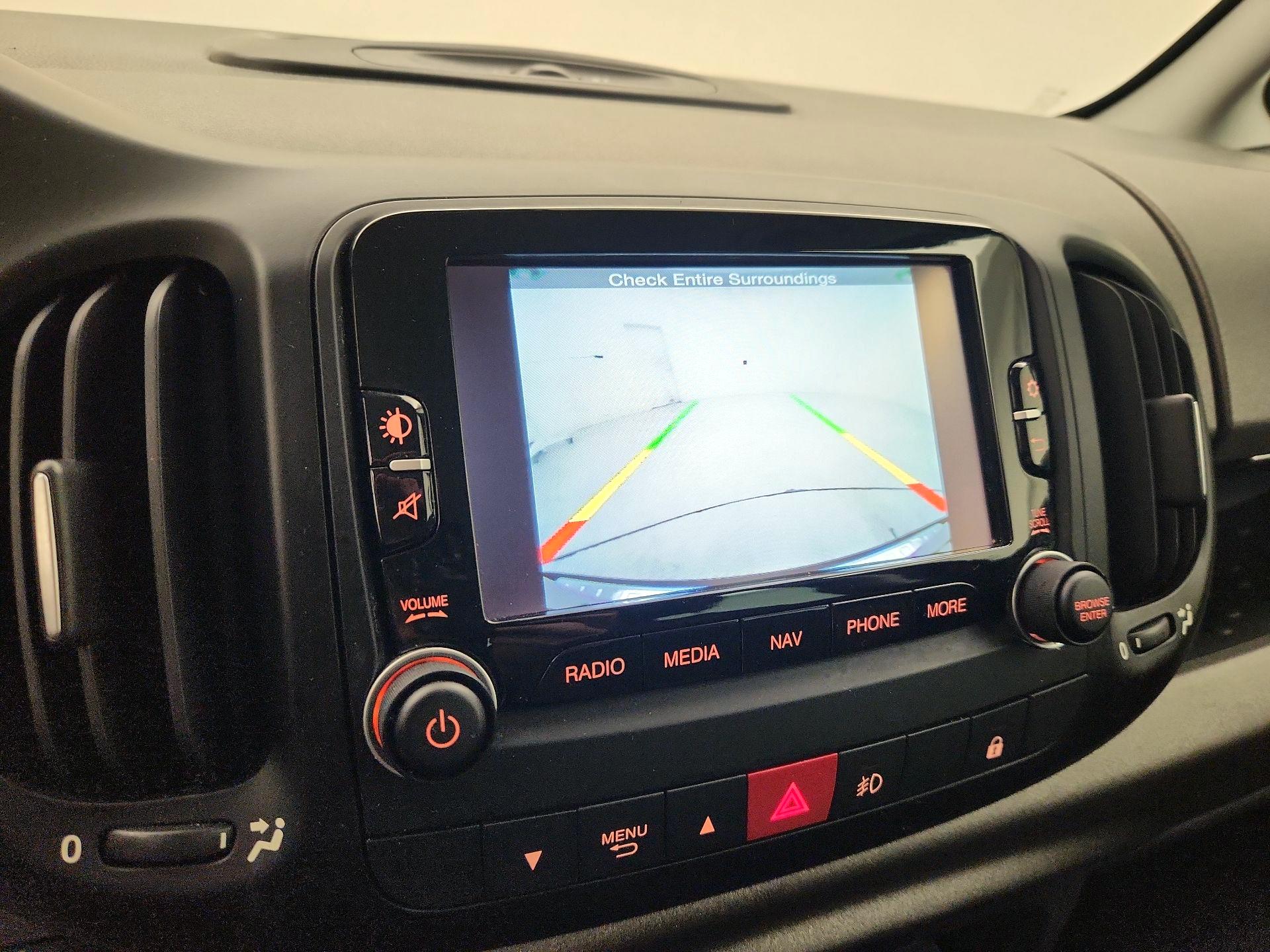 Thumbnail: 2016 Fiat 500L - 14