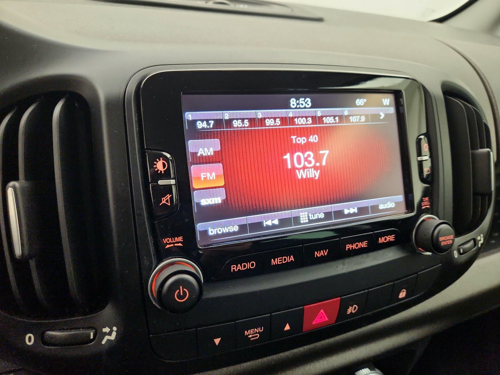 Thumbnail: 2016 Fiat 500L - 15