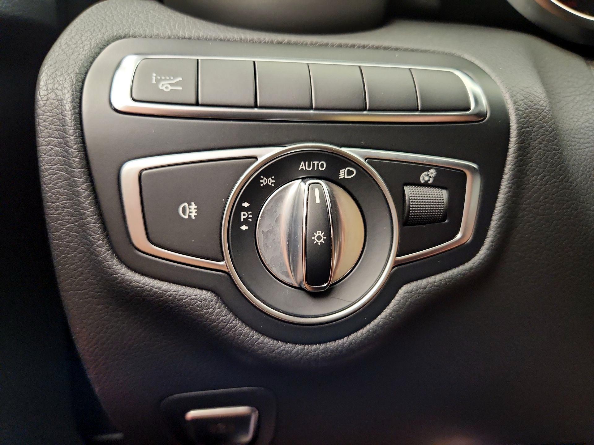 Thumbnail: 2019 Mercedes-Benz C-Class - 13