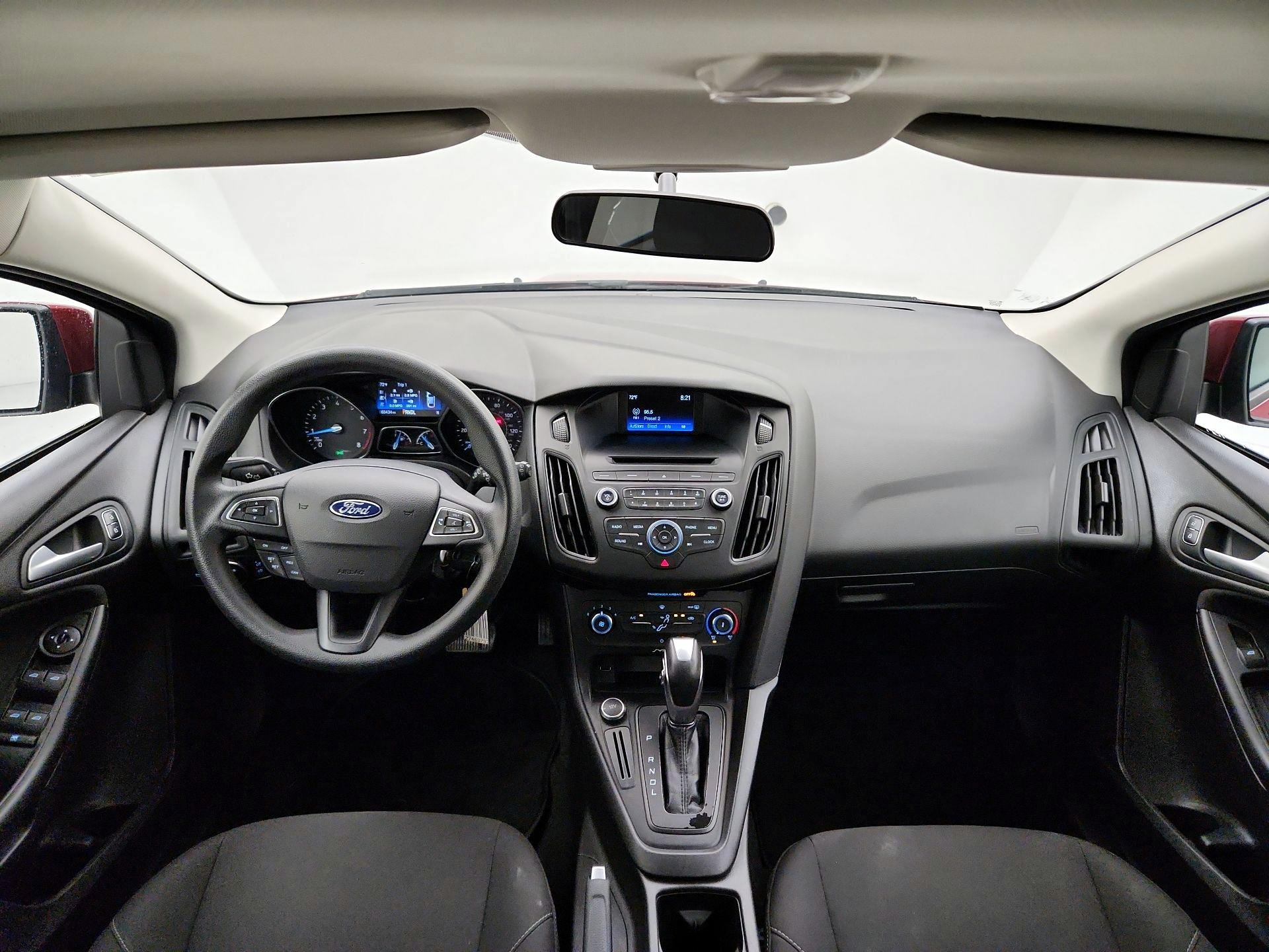 Thumbnail: 2016 Ford Focus - 9