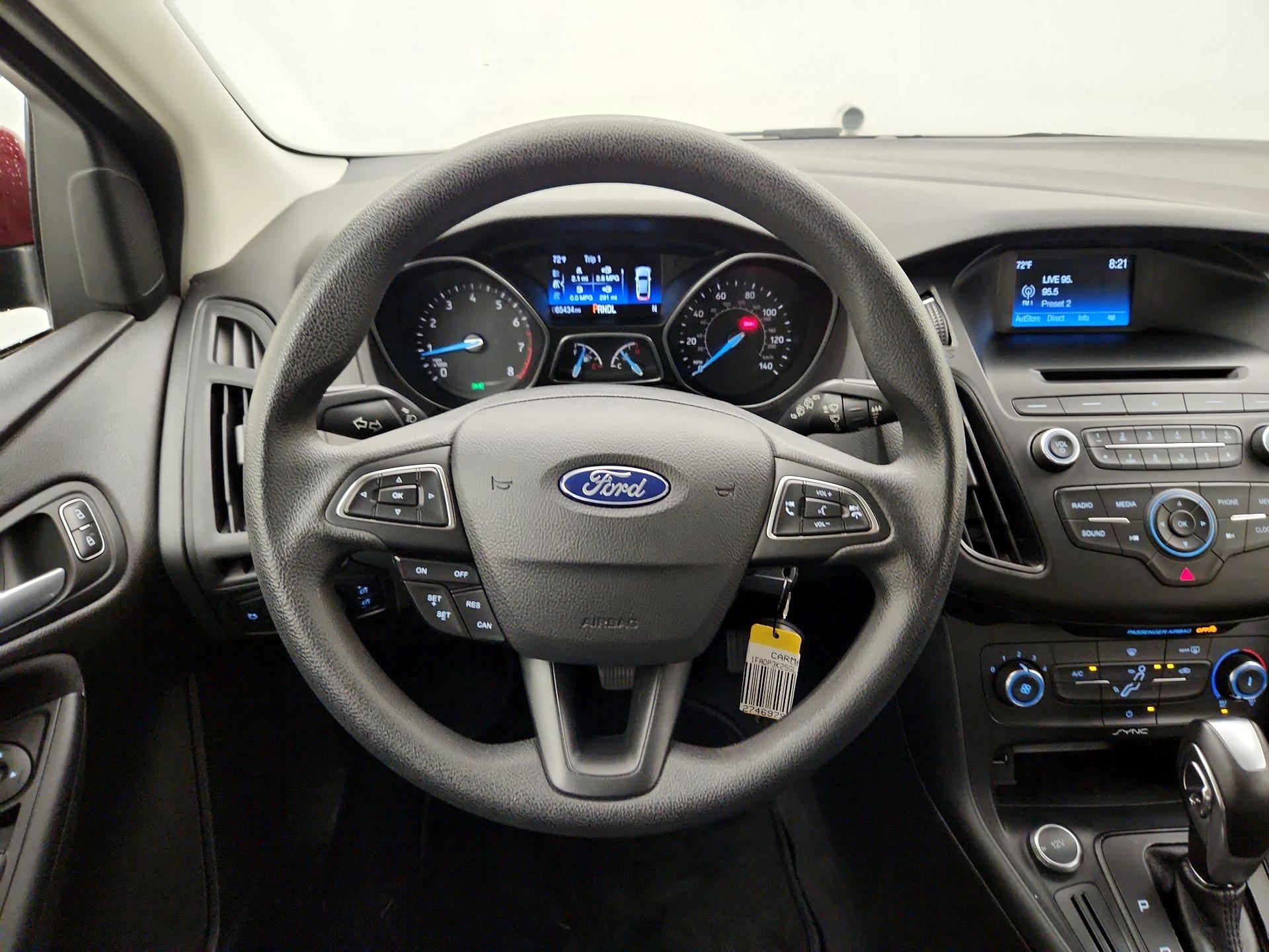 Thumbnail: 2016 Ford Focus - 10