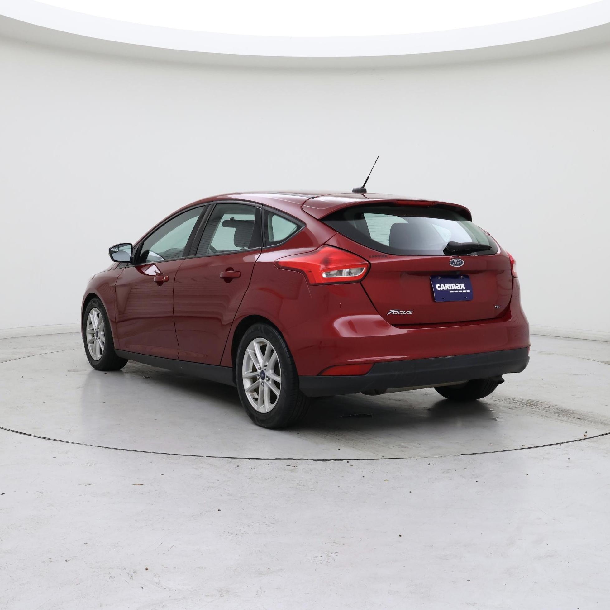 Thumbnail: 2016 Ford Focus - 2